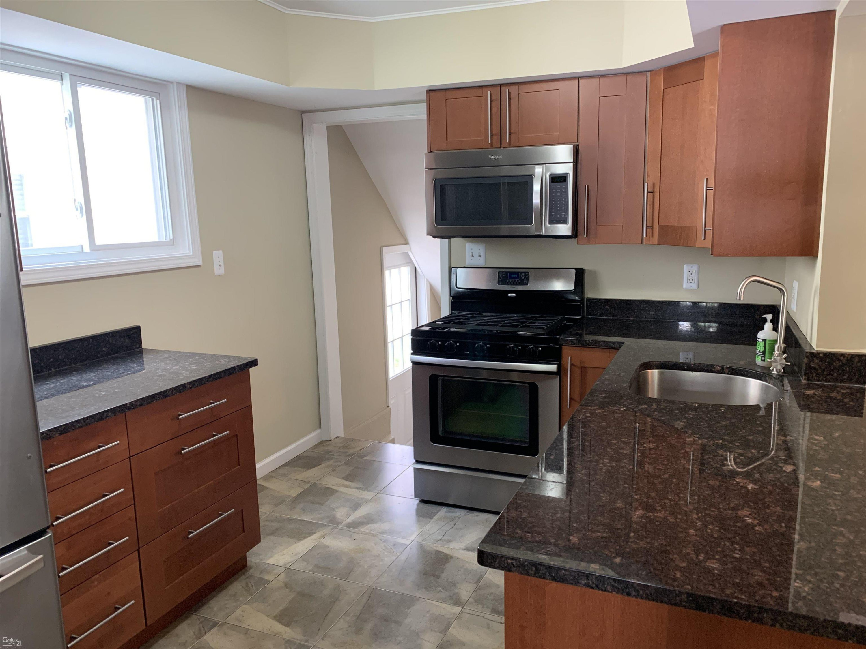 709 Hawthorne Avenue, Royal Oak, MI 48067 — Photo 5