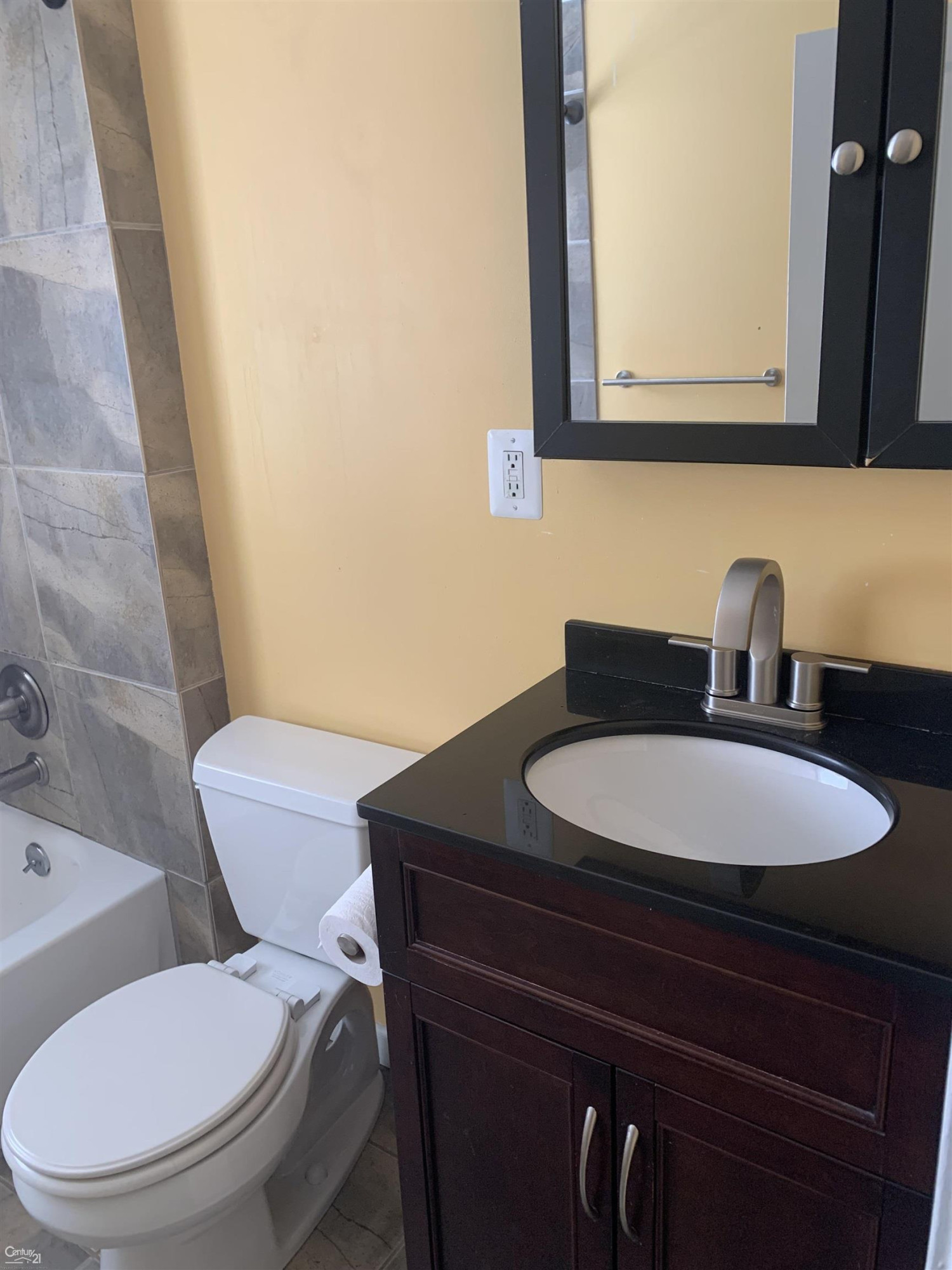 709 Hawthorne Avenue, Royal Oak, MI 48067 — Photo 13