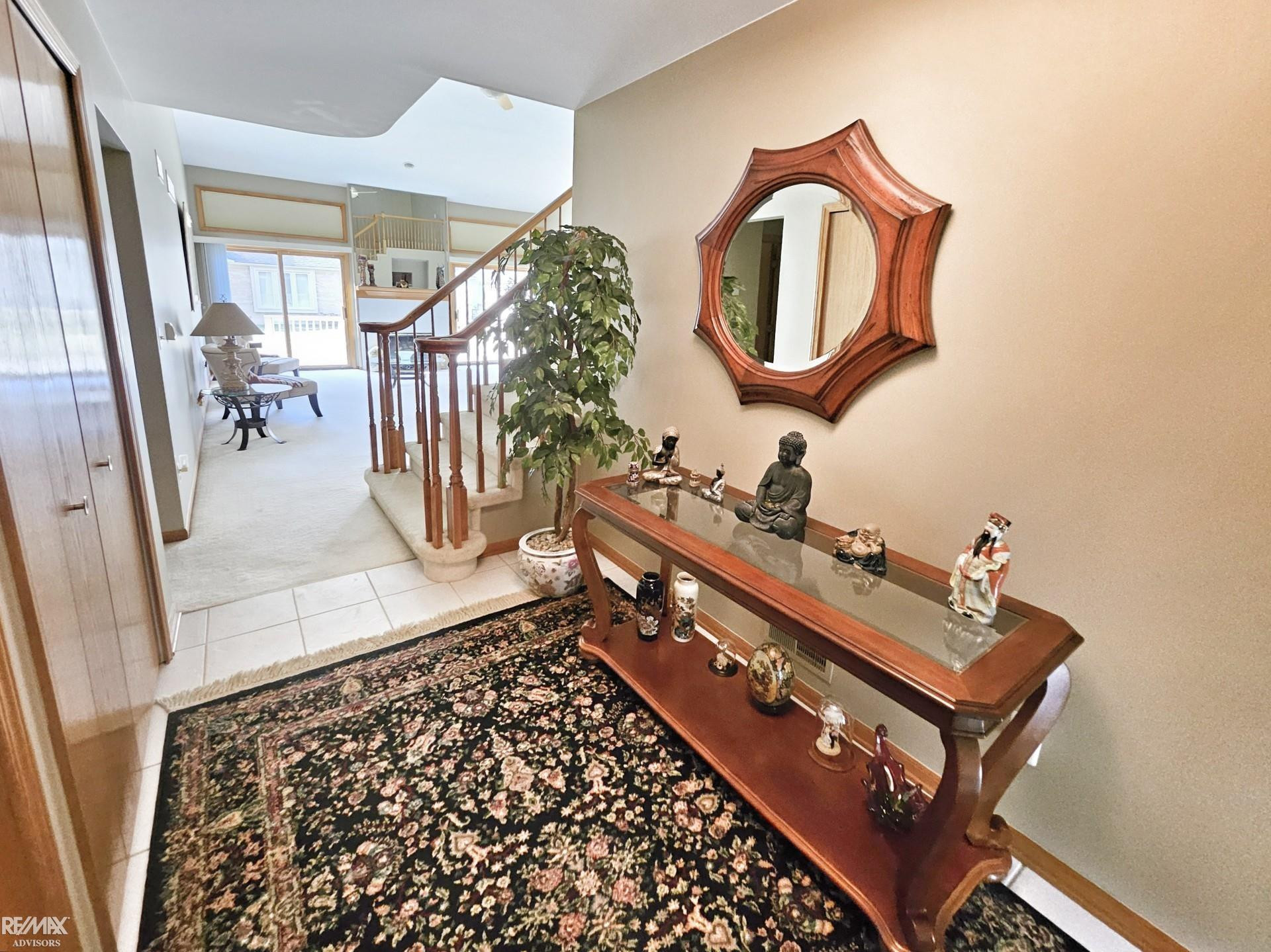 16890 SANDSTONE Circle, MI 48042 — Photo 6