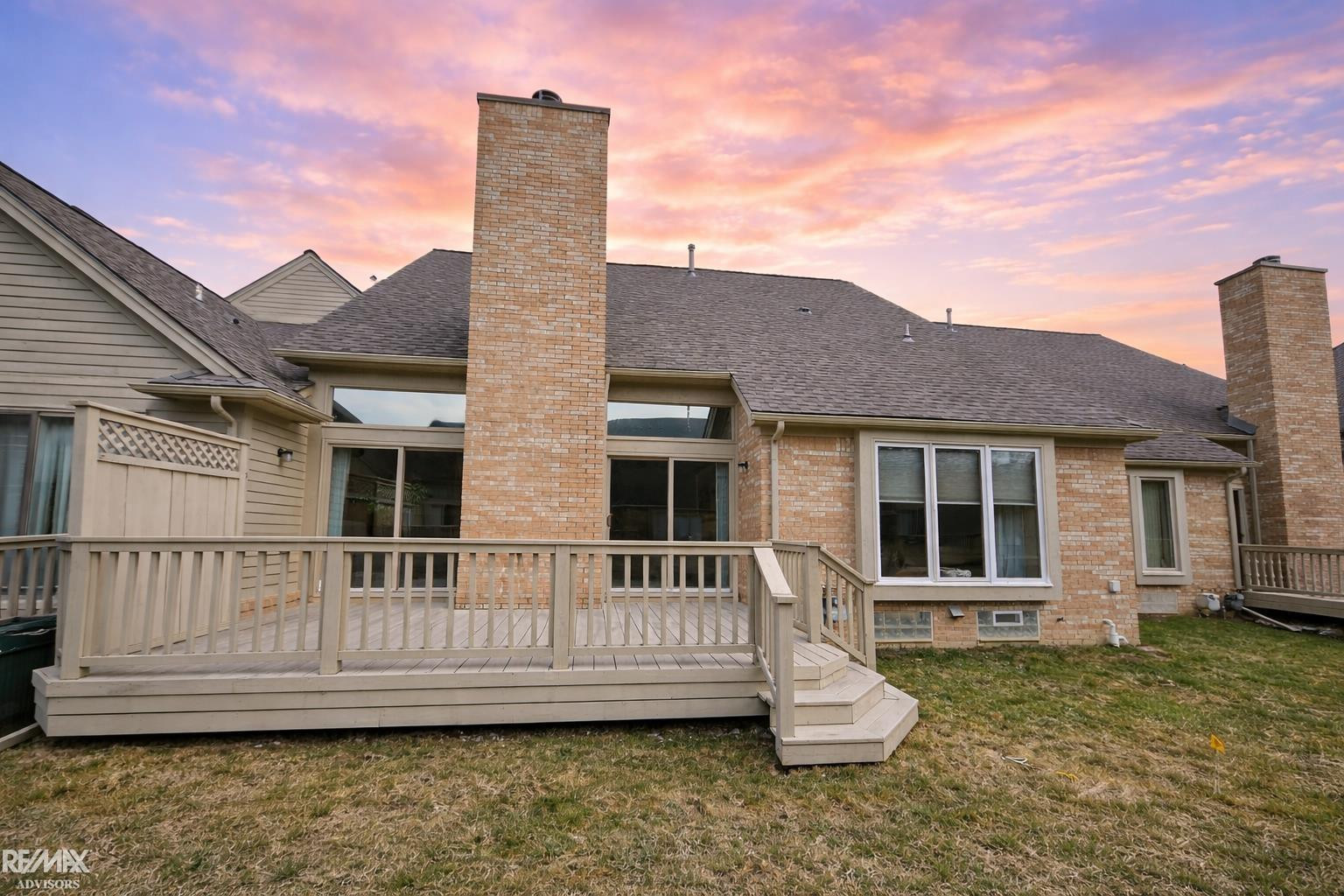 16890 SANDSTONE Circle, MI 48042 — Photo 37