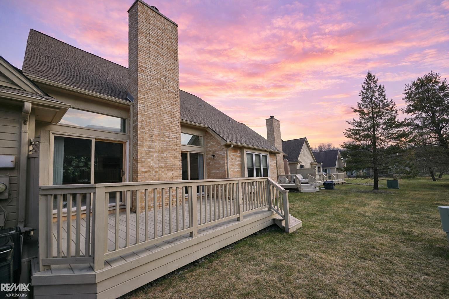 16890 SANDSTONE Circle, MI 48042 — Photo 41