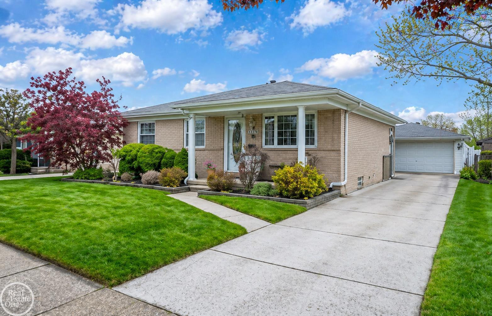 16243 Secretariat Avenue, Roseville, MI 48066 — front exterior