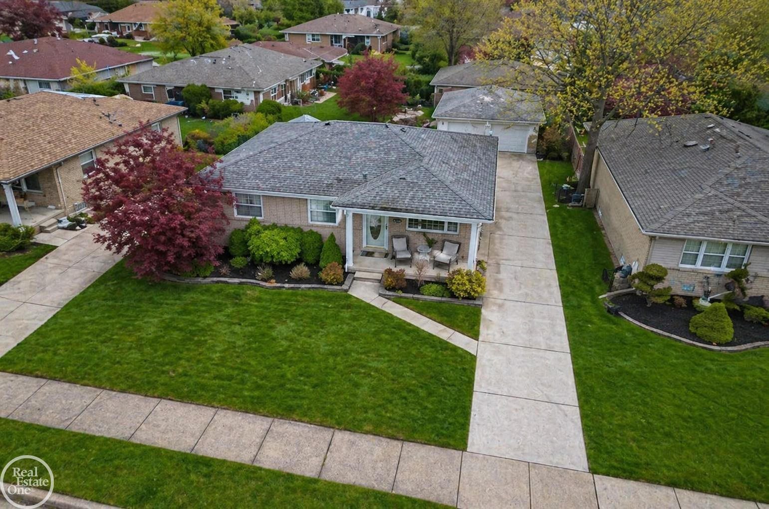 16243 Secretariat Avenue, Roseville, MI 48066 — Photo 3