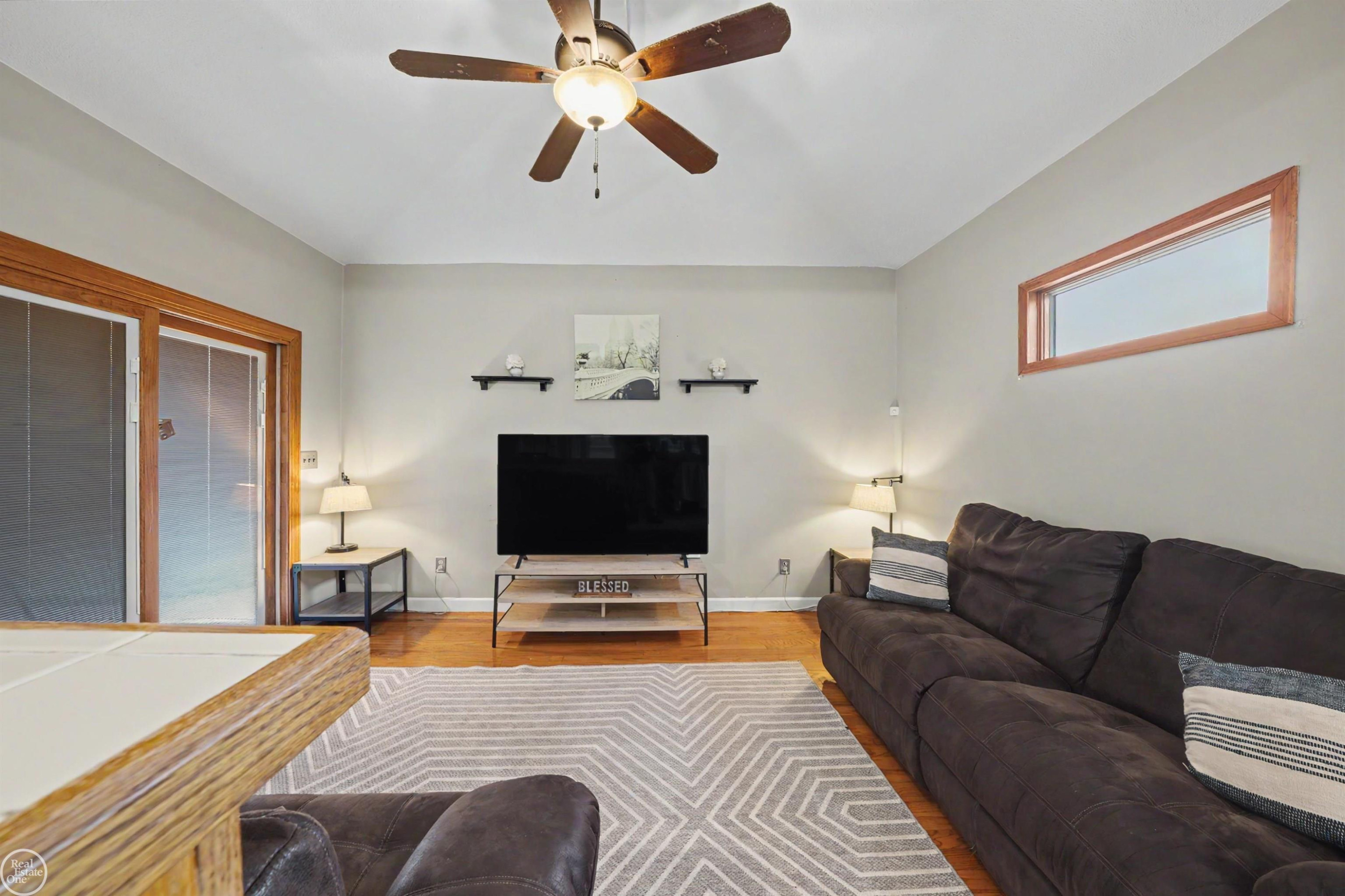 16243 Secretariat Avenue, Roseville, MI 48066 — Photo 20