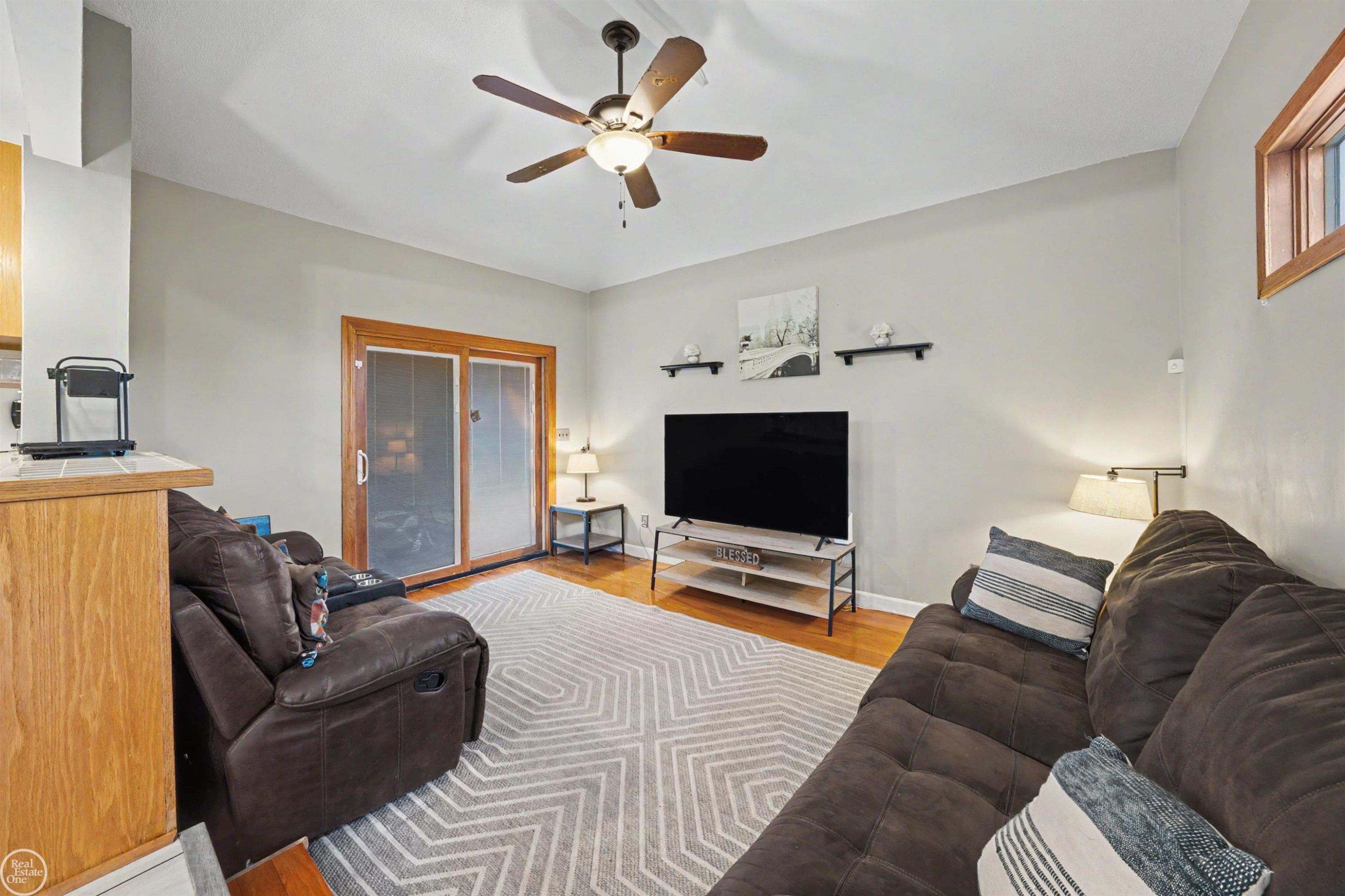 16243 Secretariat Avenue, Roseville, MI 48066 — Photo 21
