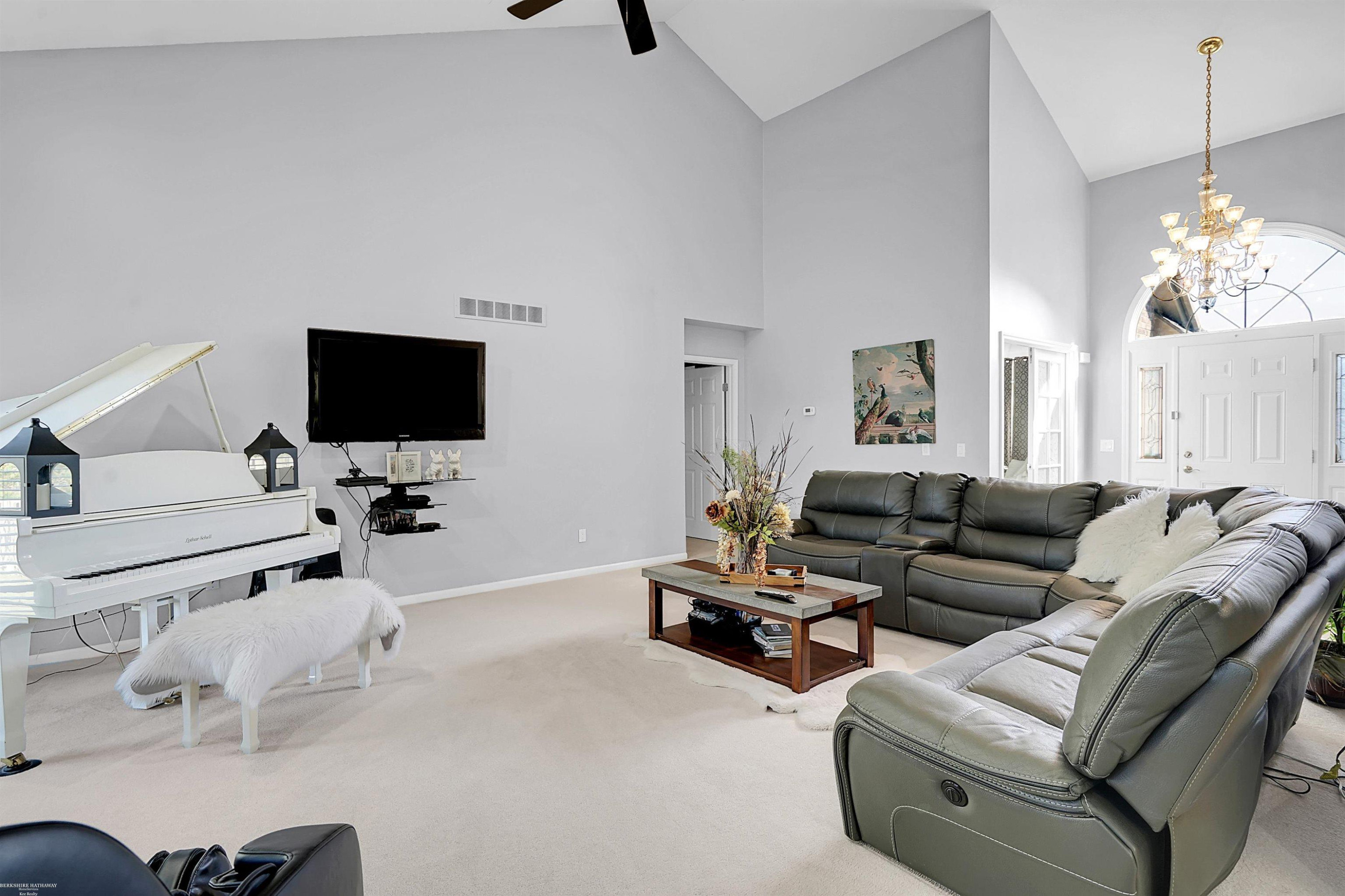 51385 Baker Road, Chesterfield, MI 48047 — Photo 16