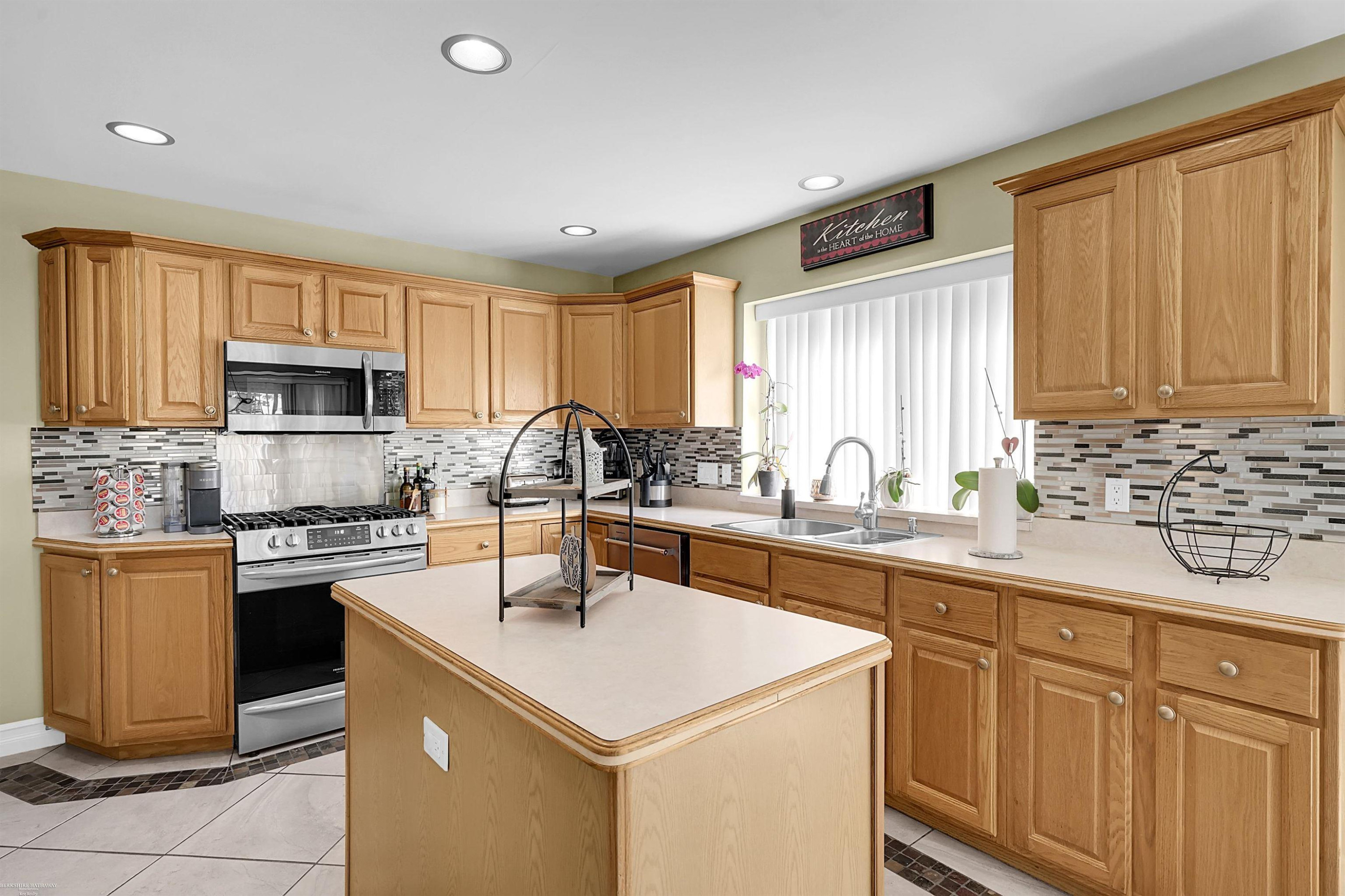 51385 Baker Road, Chesterfield, MI 48047 — Photo 22