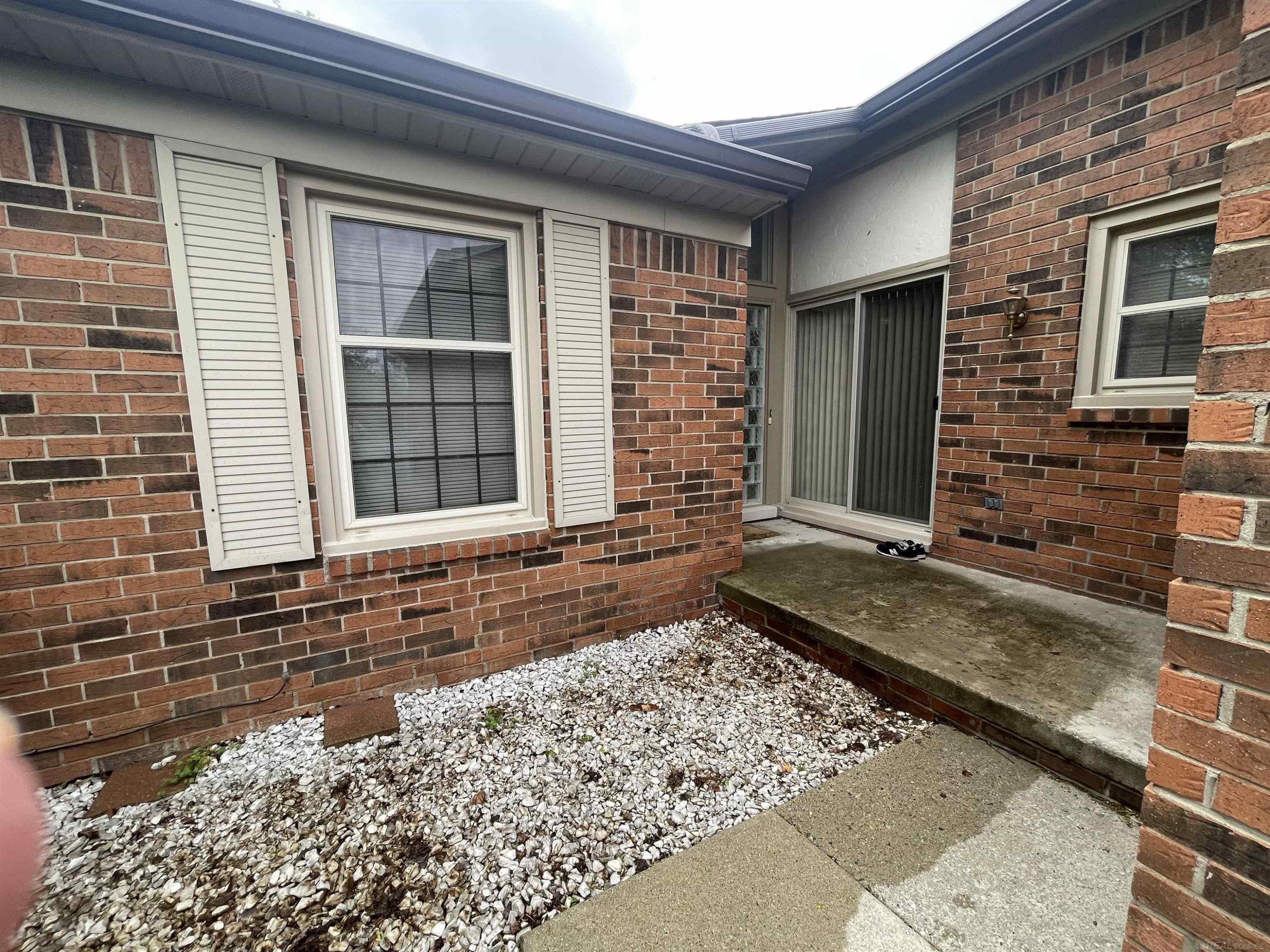 49230 Chestnut Hill Court, Shelby Twp, MI 48315 — Photo 2