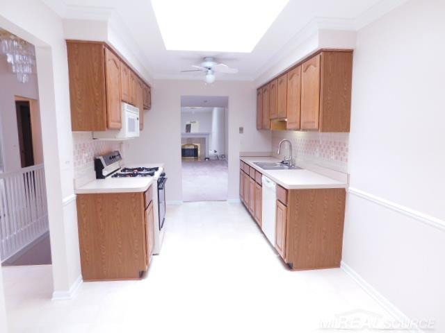 49230 Chestnut Hill Court, Shelby Twp, MI 48315 — Photo 9