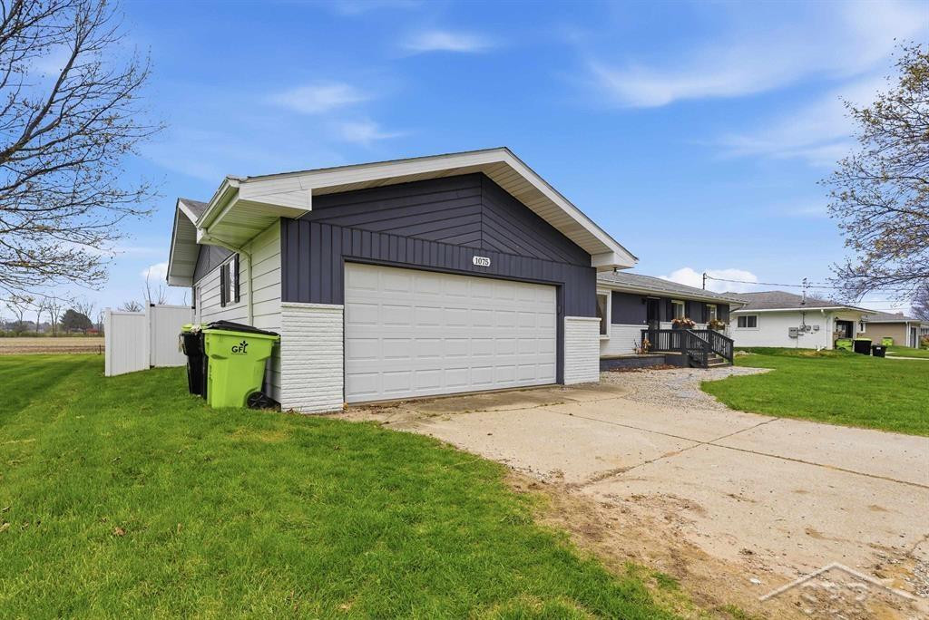 1075 Eddie Drive, Auburn, MI 48611 — Photo 3