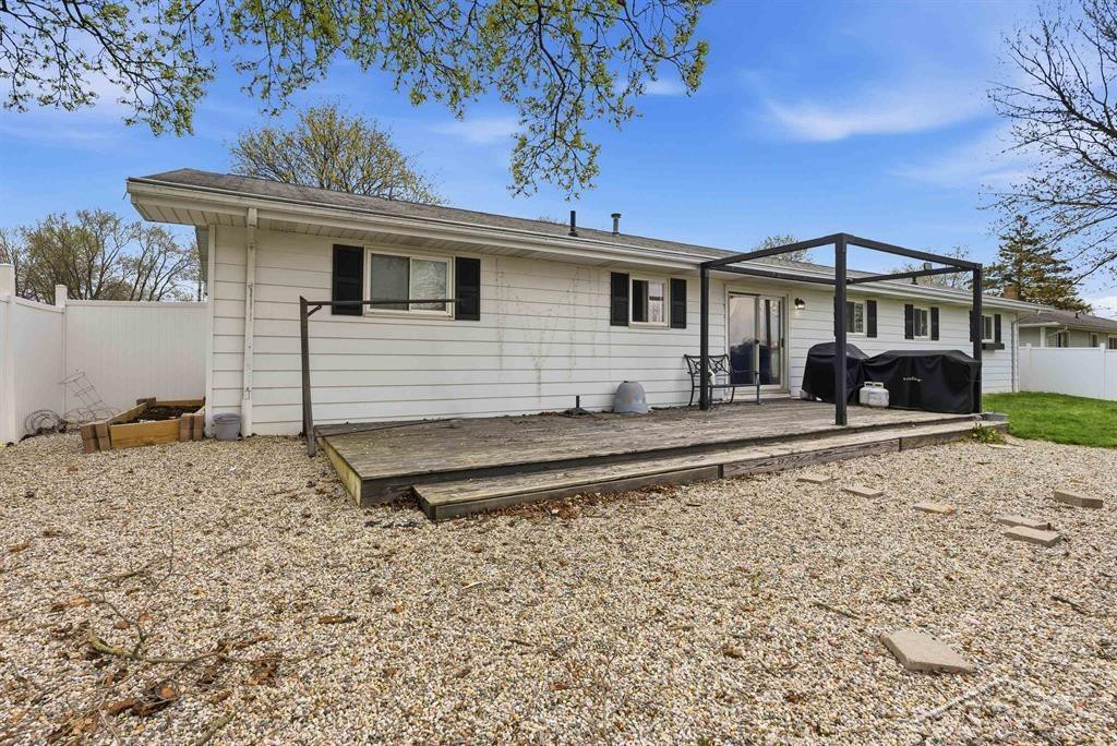 1075 Eddie Drive, Auburn, MI 48611 — Photo 21
