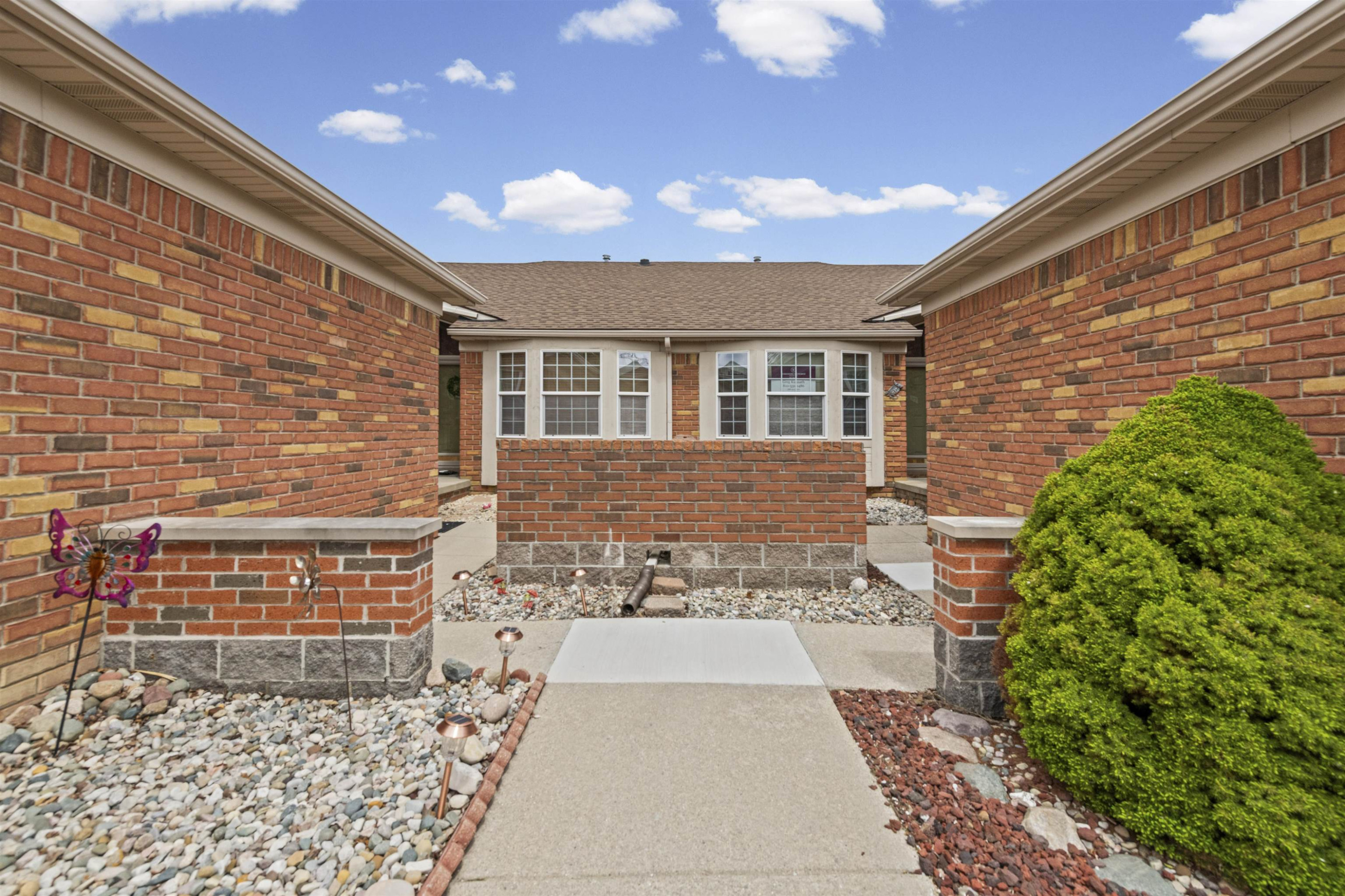 30563 Mary Frances Court, MI — Photo 5