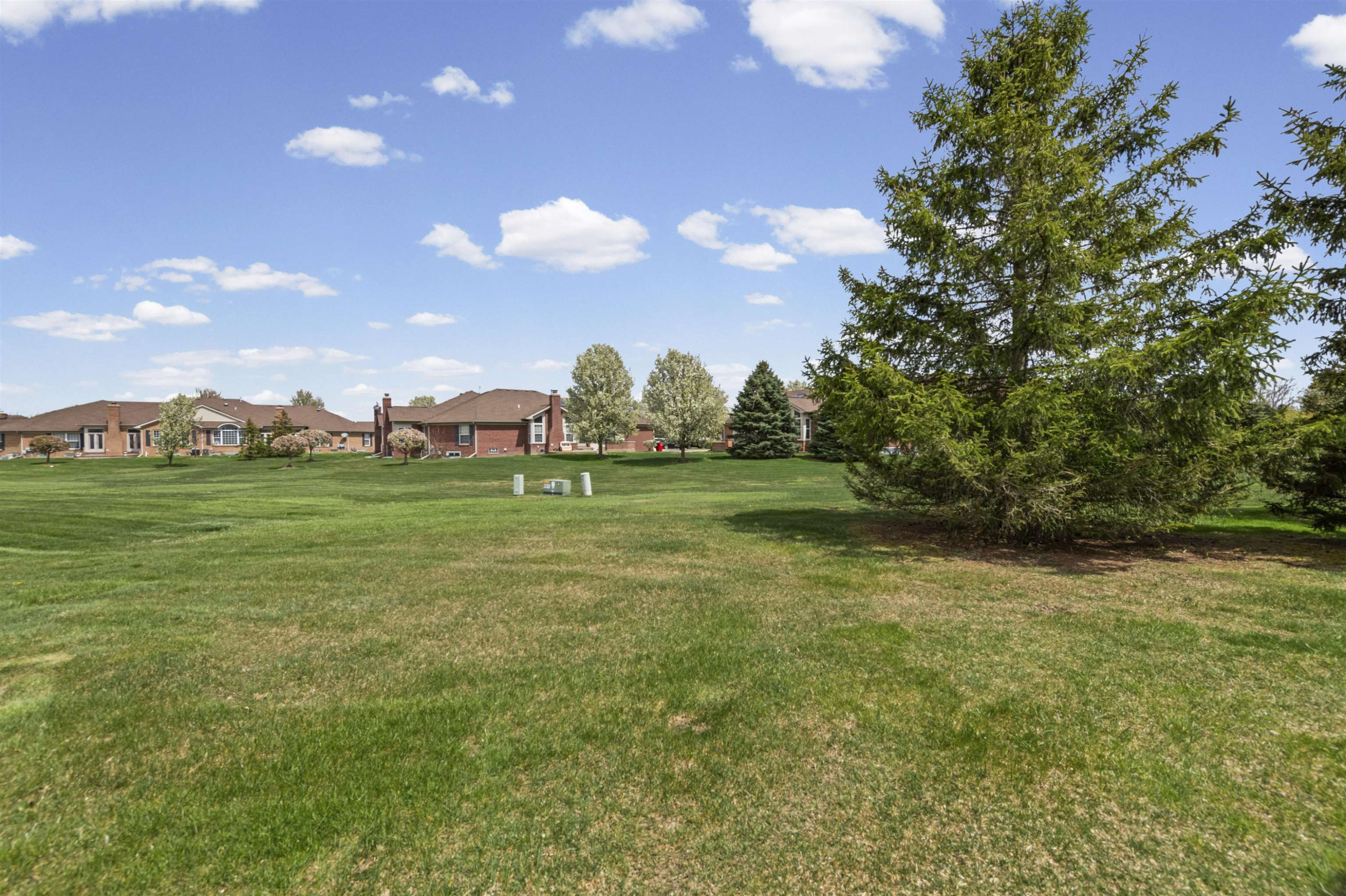 30563 Mary Frances Court, MI — Photo 28