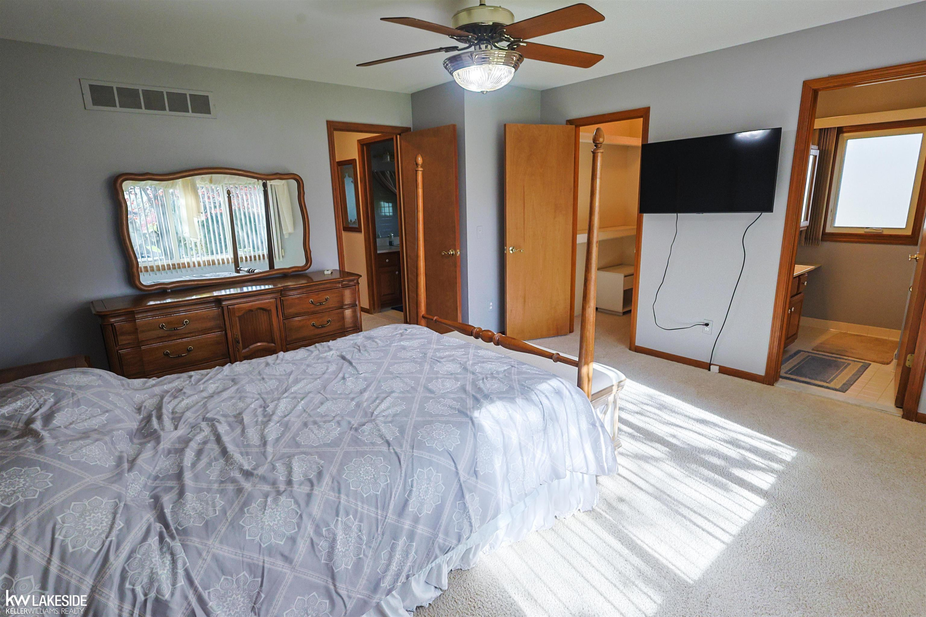 53338 Villa Rosa Drive, Macomb, MI 48042 — Photo 24