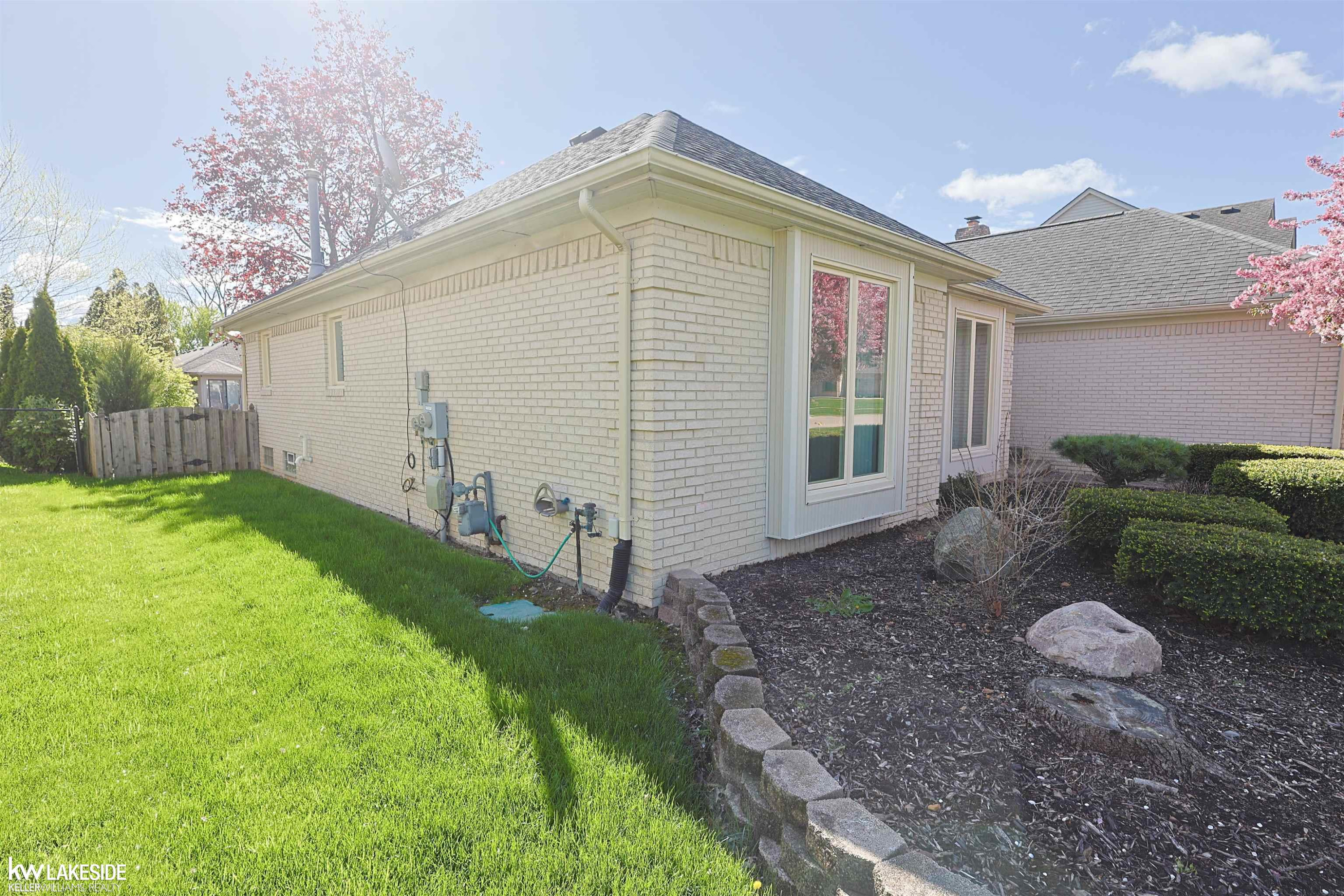 53338 Villa Rosa Drive, Macomb, MI 48042 — Photo 61