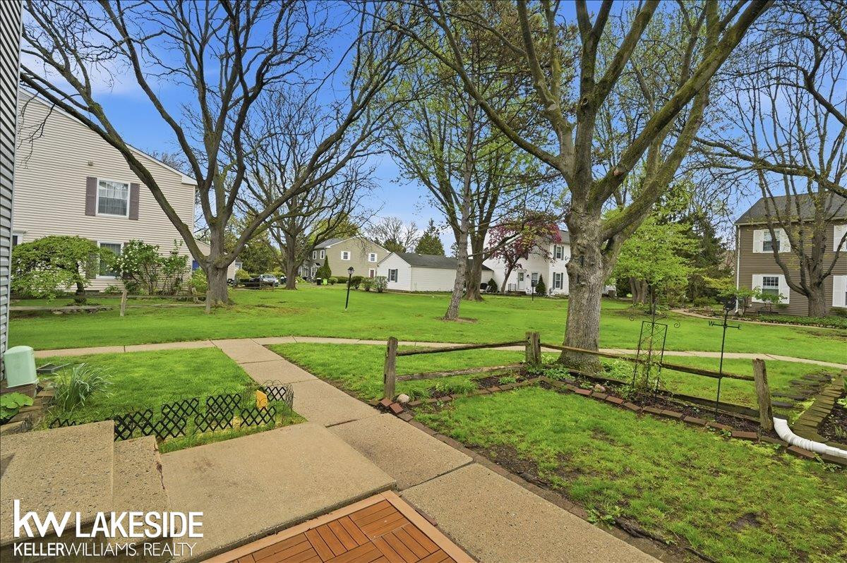 38734 BARNSTABLE Street, Clinton Twp, MI 48038 — Photo 4