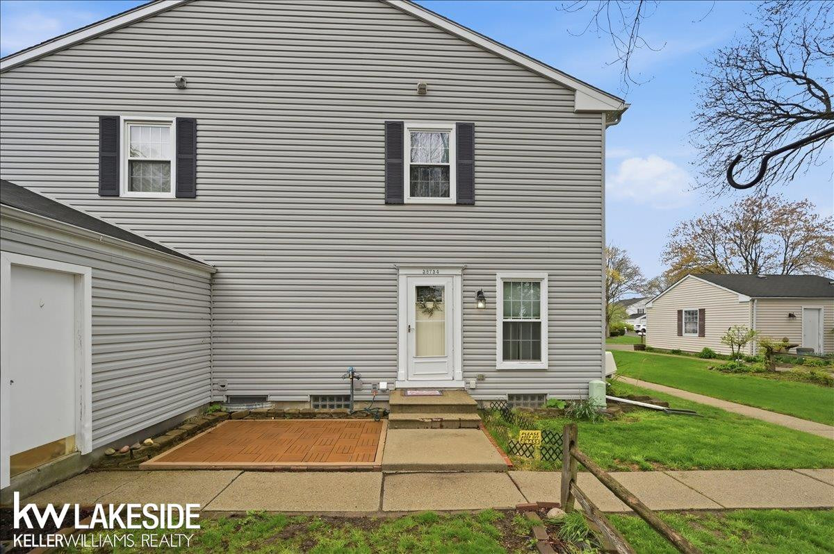38734 BARNSTABLE Street, Clinton Twp, MI 48038 — Photo 5