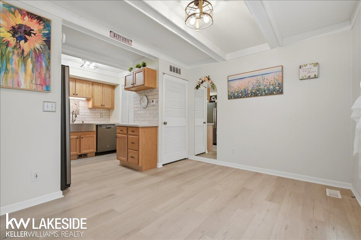 38734 BARNSTABLE Street, Clinton Twp, MI 48038 — Photo 19