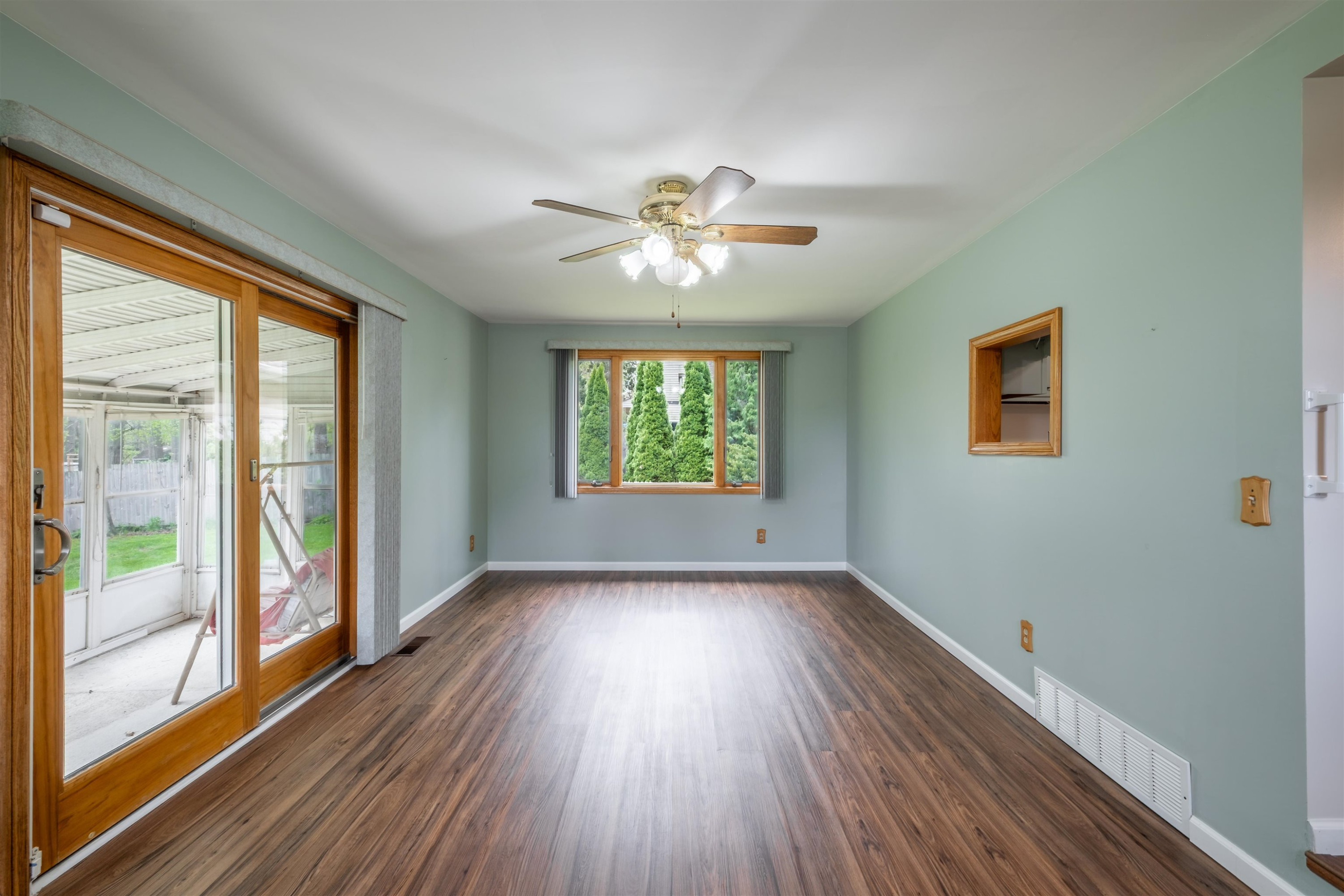 2275 Tandy Drive, Flint, MI 48532 — Photo 12