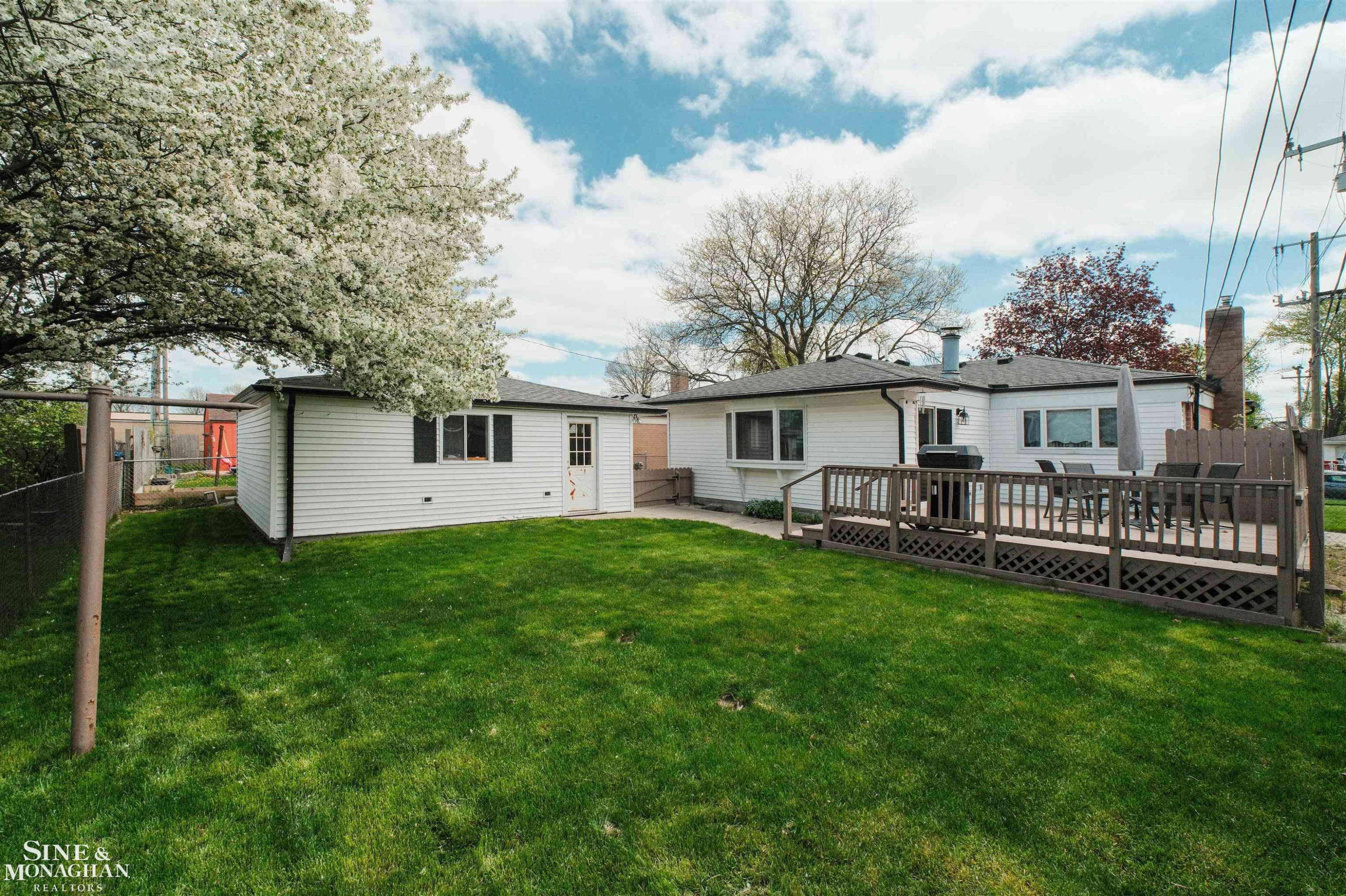 16115 Yew Street, Roseville, MI 48066 — Photo 30