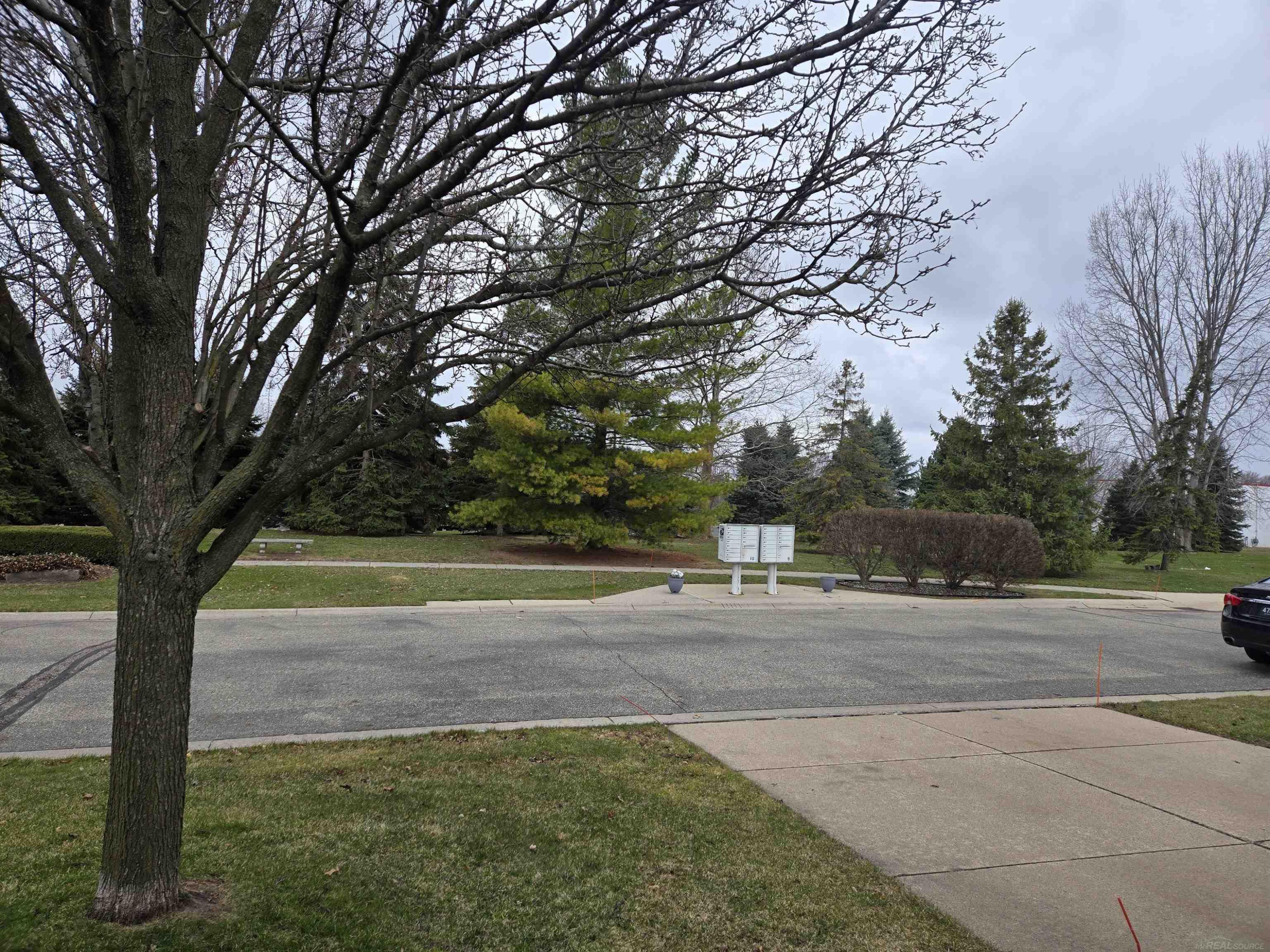 41088 Greenspire Street, Clinton Twp, MI 48038 — Photo 4