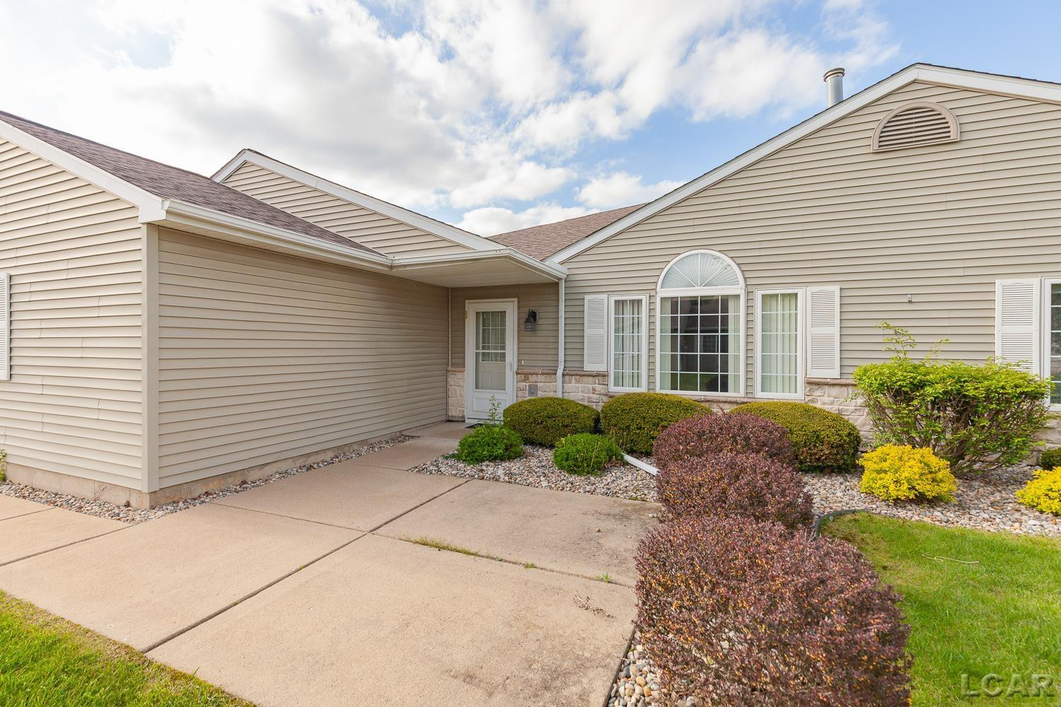 2303 LAKEWOOD Drive, Adrian, MI 49221 — Photo 4