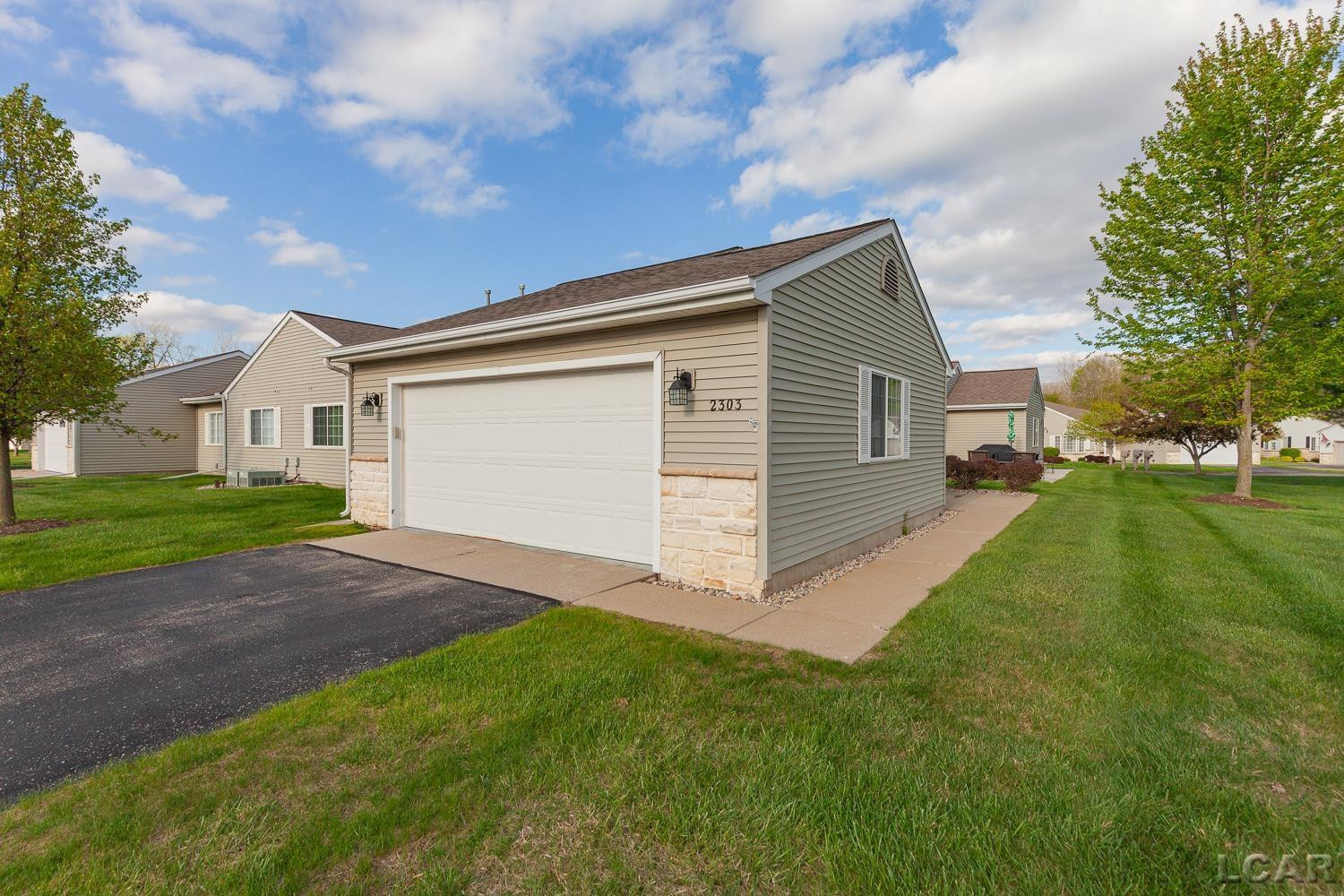 2303 LAKEWOOD Drive, Adrian, MI 49221 — Photo 5
