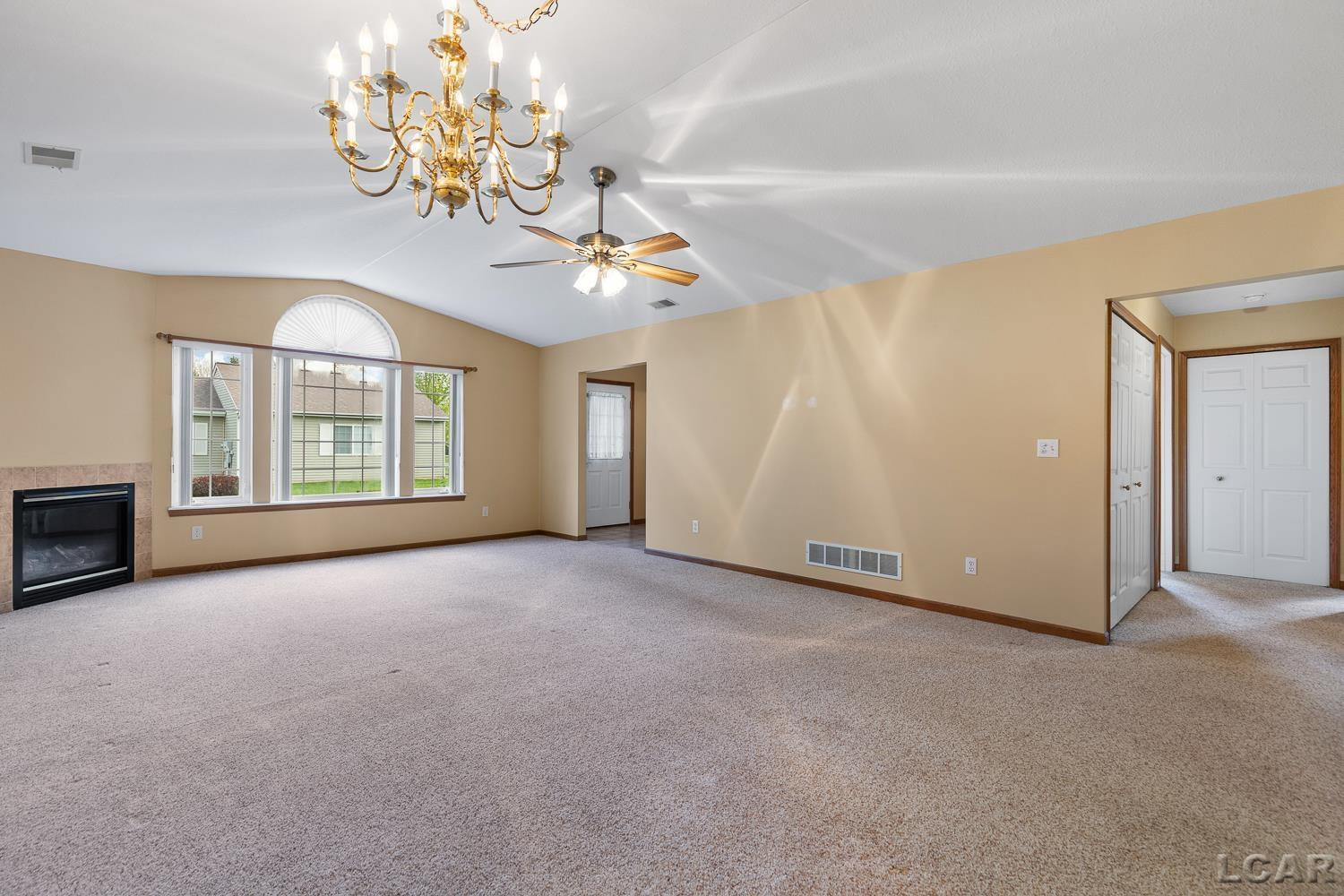 2303 LAKEWOOD Drive, Adrian, MI 49221 — Photo 8