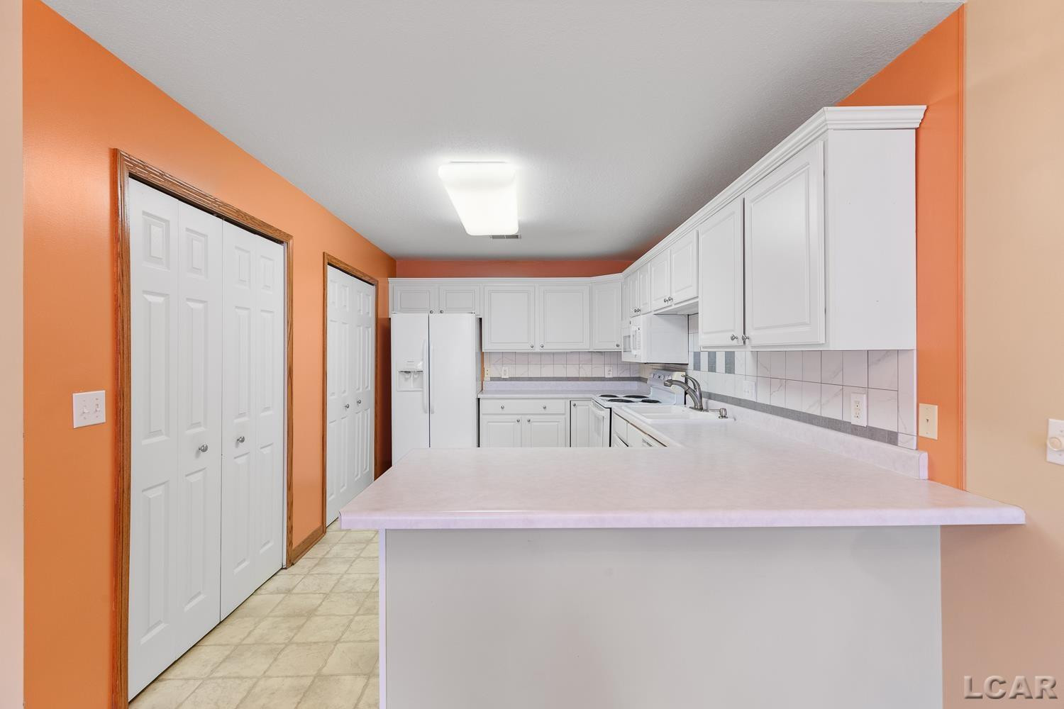 2303 LAKEWOOD Drive, Adrian, MI 49221 — Photo 19