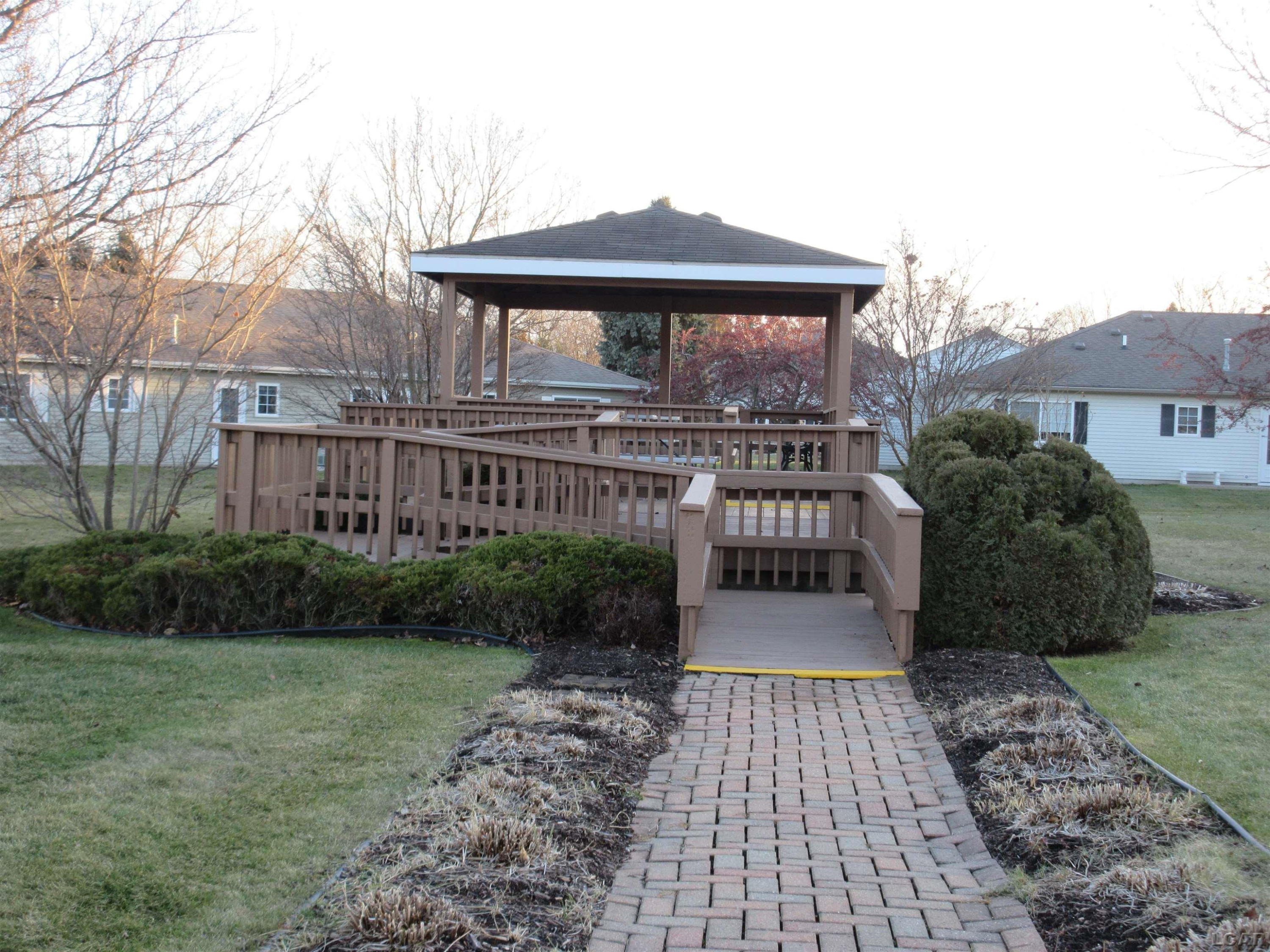2303 LAKEWOOD Drive, Adrian, MI 49221 — Photo 32