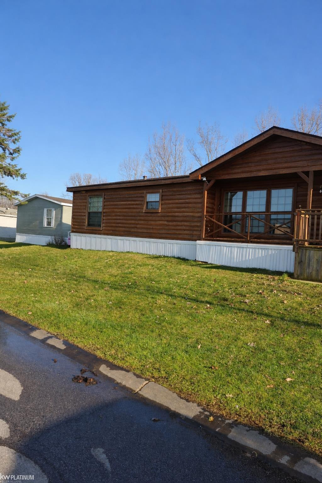 403 Bridle Path, Grand Blanc, MI 48439 — front exterior