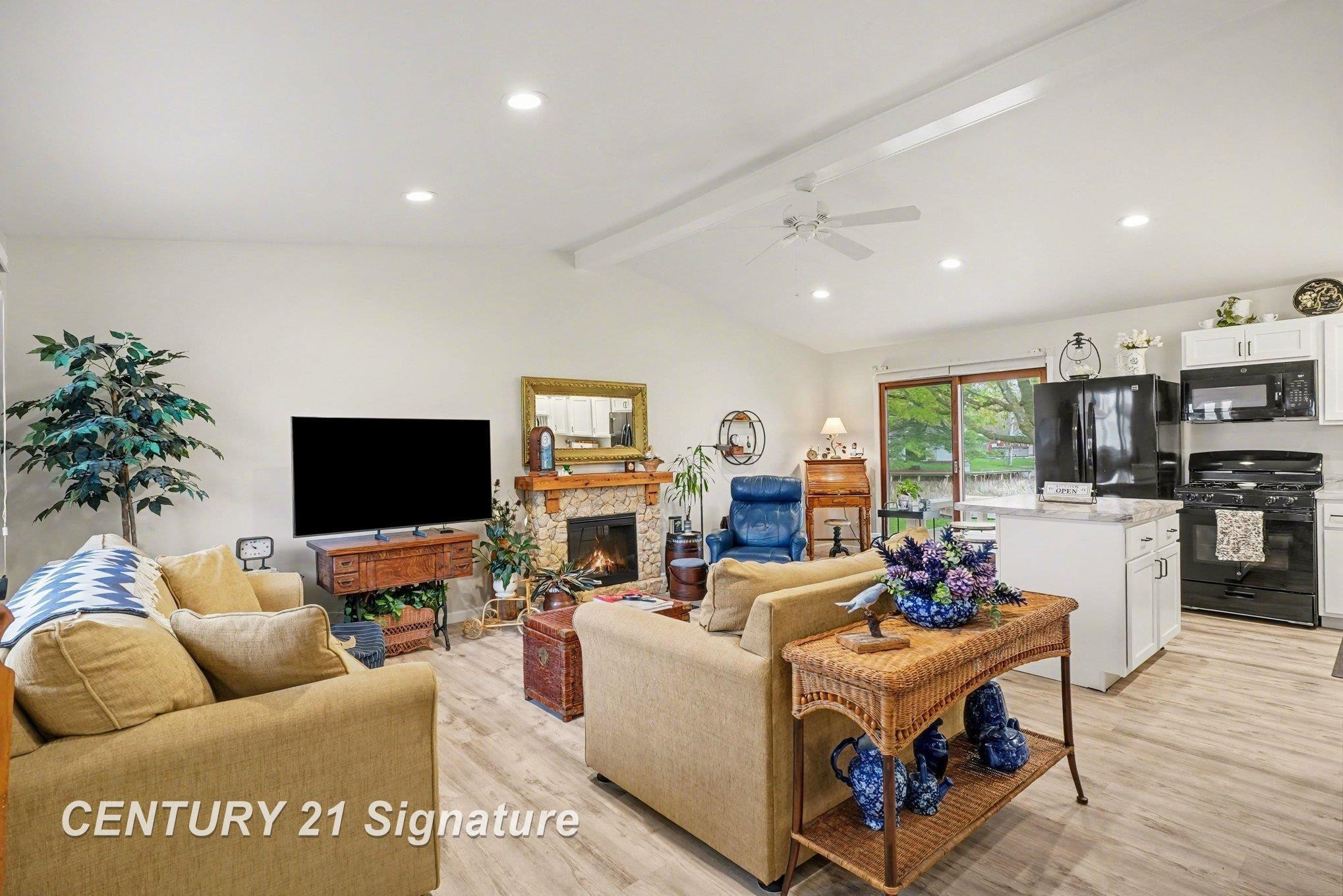 5430 S Pine Street, MI 48612 — Photo 2
