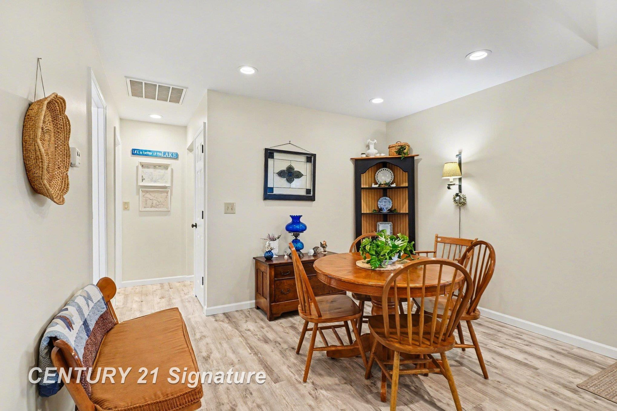 5430 S Pine Street, MI 48612 — Photo 5