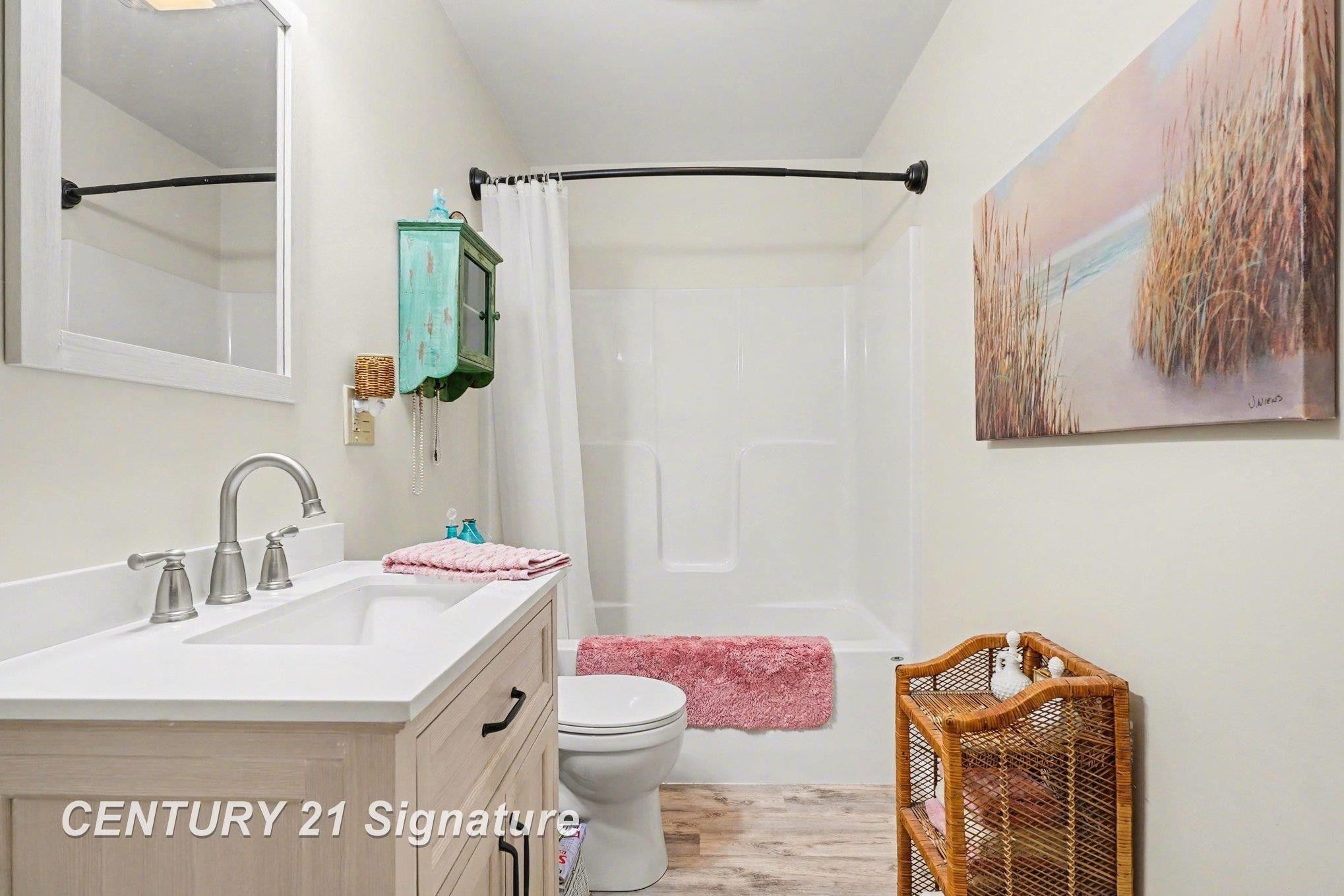 5430 S Pine Street, MI 48612 — Photo 7