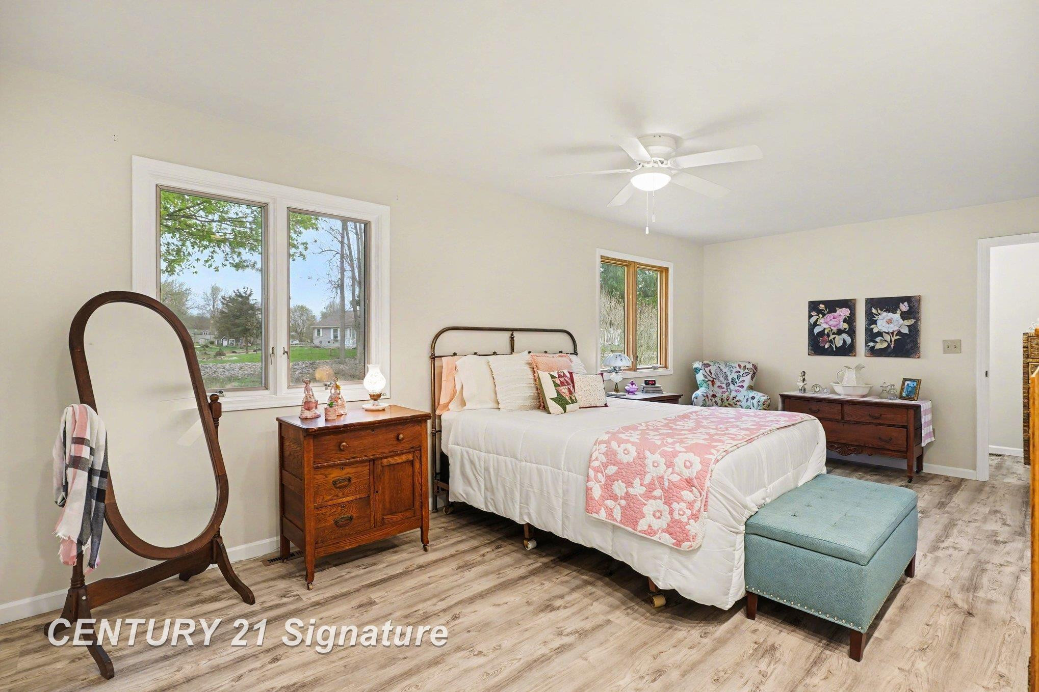 5430 S Pine Street, MI 48612 — Photo 8