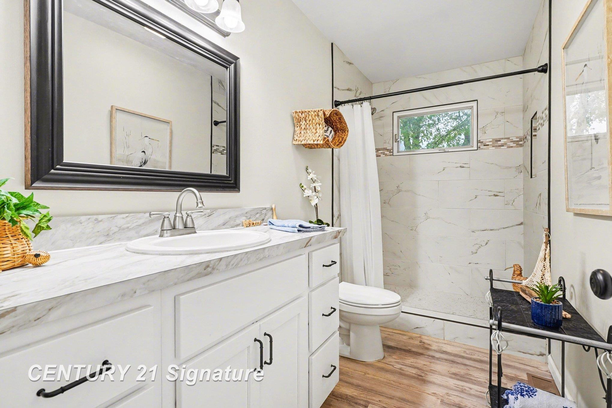 5430 S Pine Street, MI 48612 — Photo 9