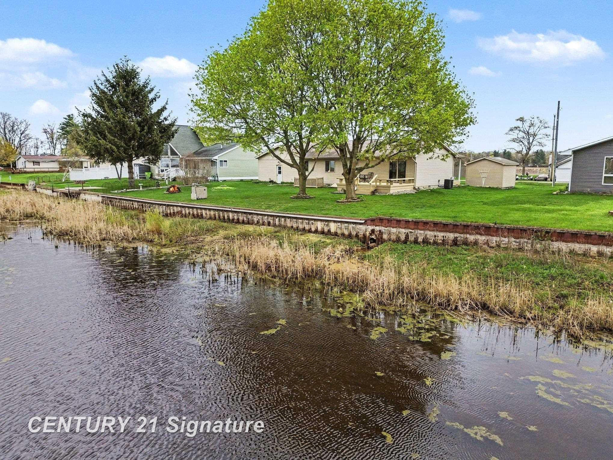 5430 S Pine Street, MI 48612 — Photo 17