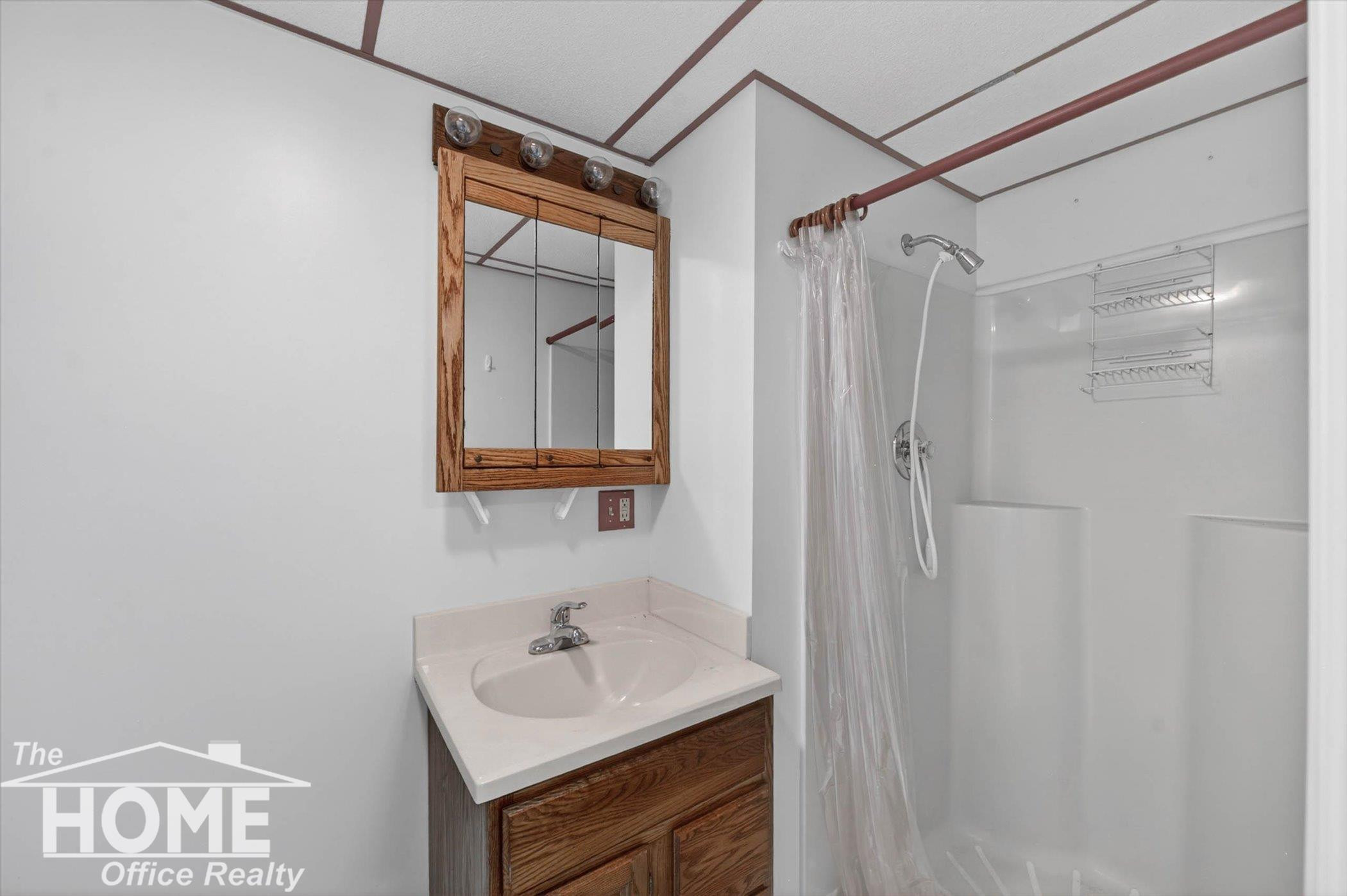 6444 Grand River Road, Bancroft, MI 48414 — Photo 29