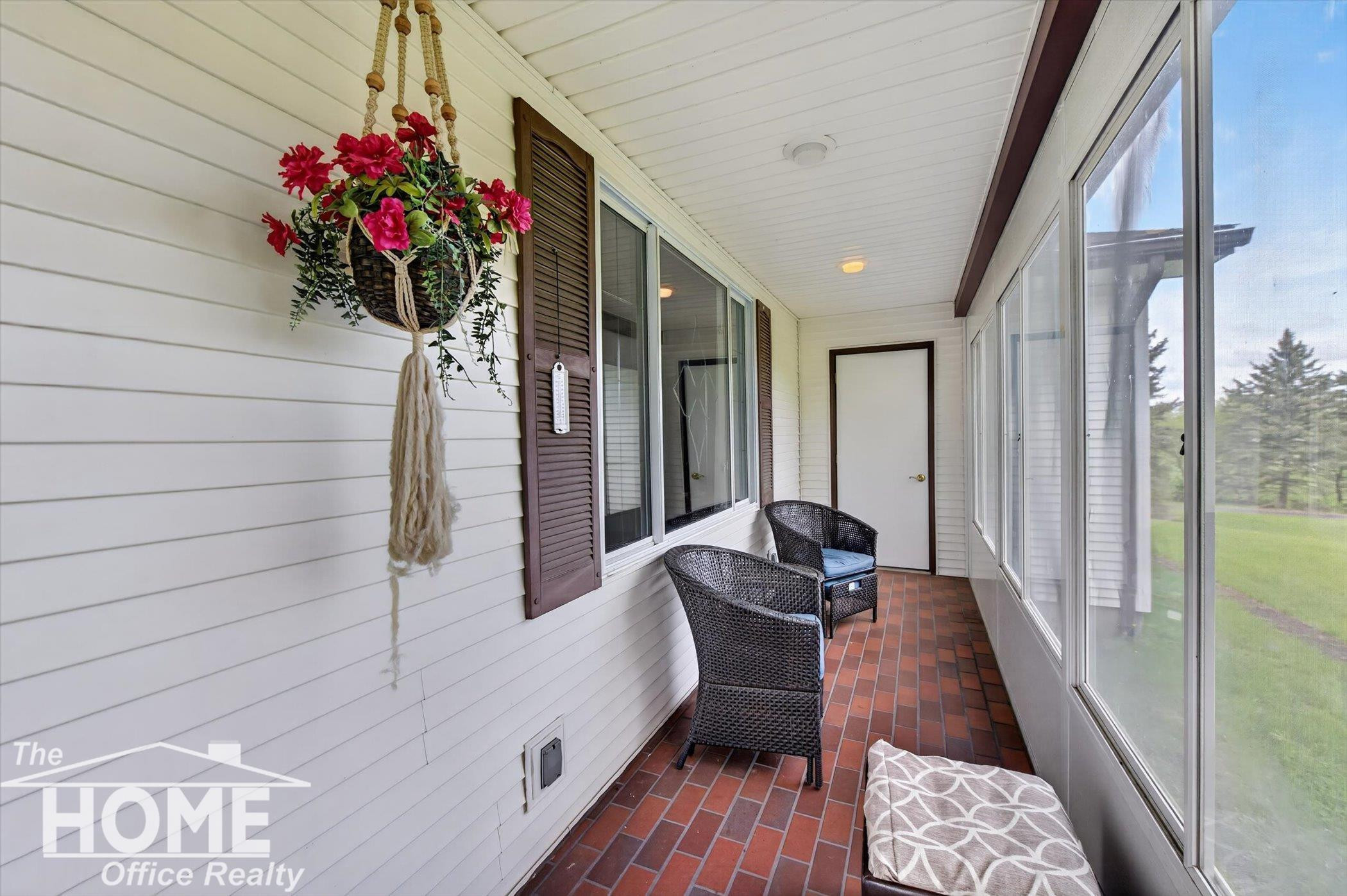 6444 Grand River Road, Bancroft, MI 48414 — Photo 33