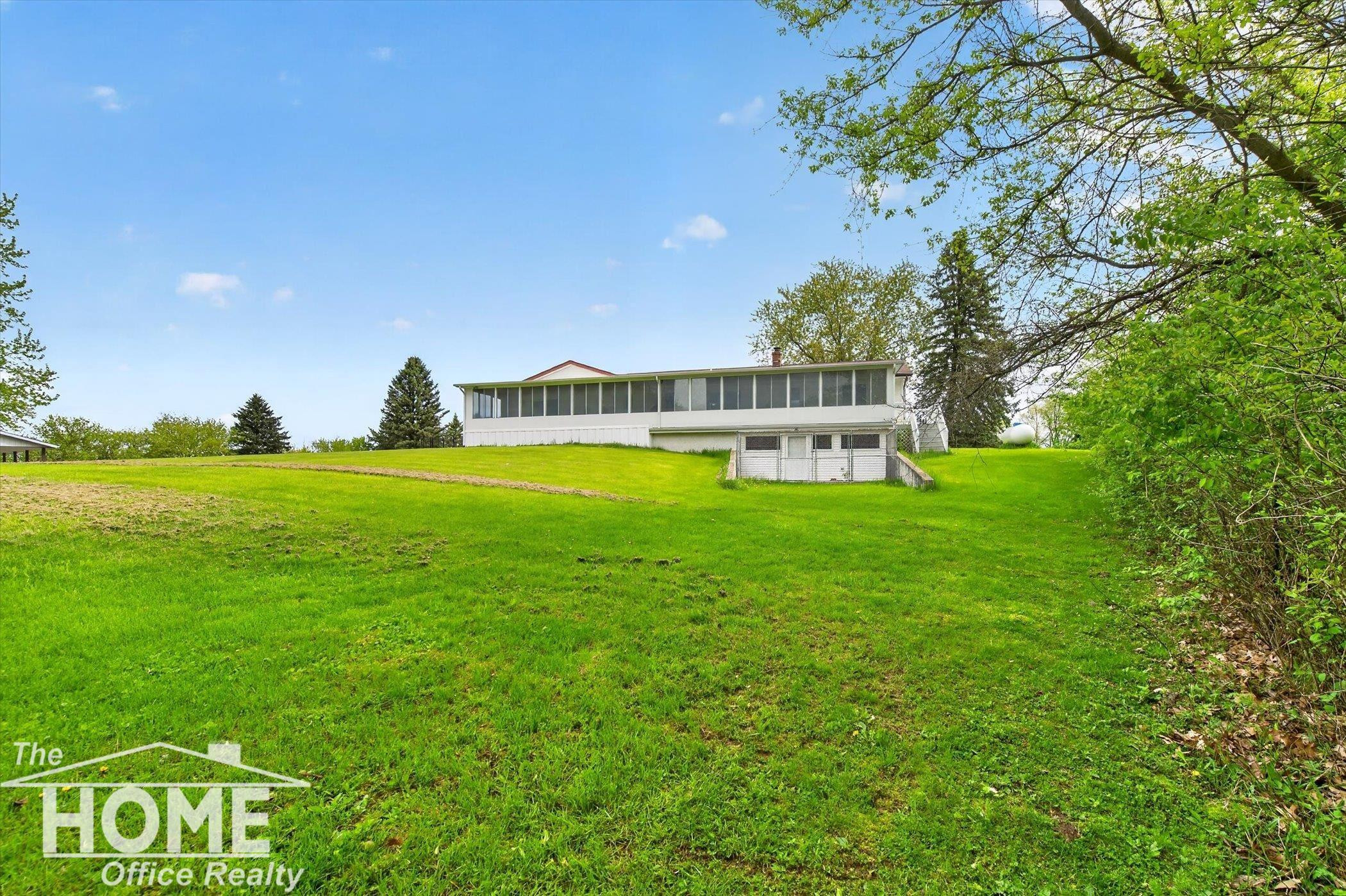 6444 Grand River Road, Bancroft, MI 48414 — Photo 39