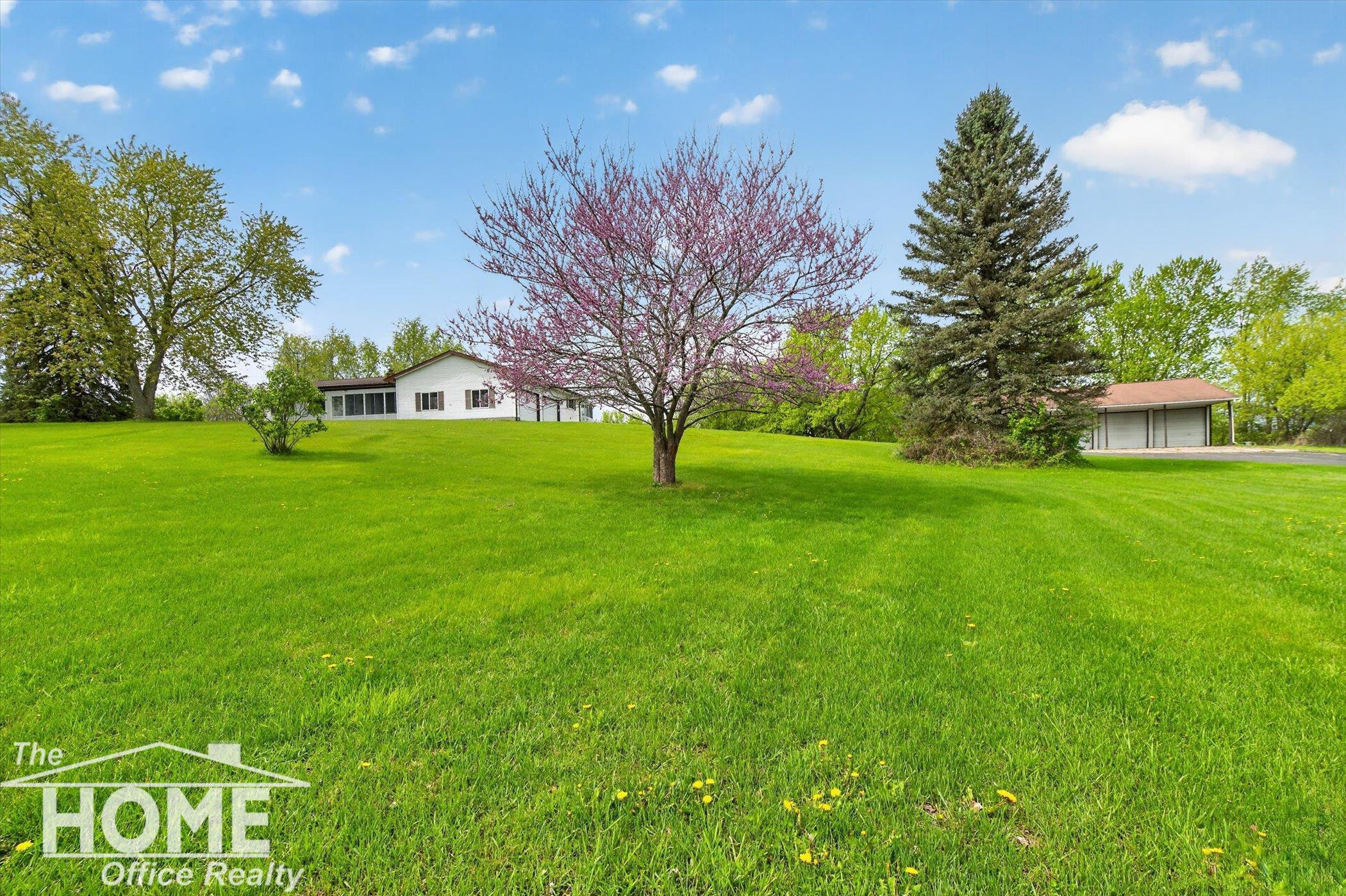 6444 Grand River Road, Bancroft, MI 48414 — Photo 41