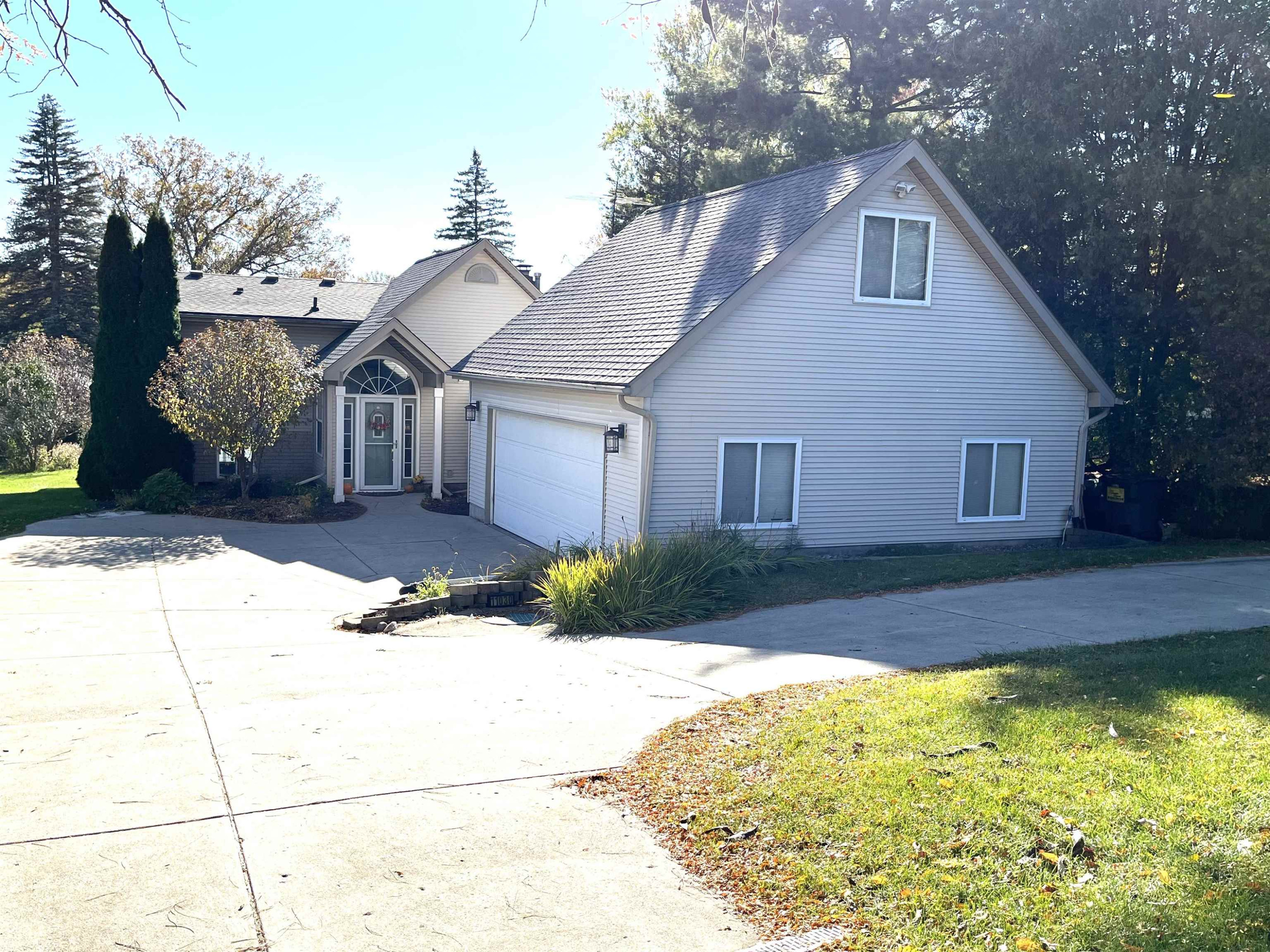 11030 White Lake Road, Fenton, MI 48430 — Photo 47