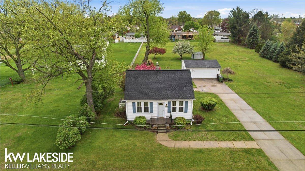 8222 Devon Drive, Shelby Twp, MI 48317 — front exterior