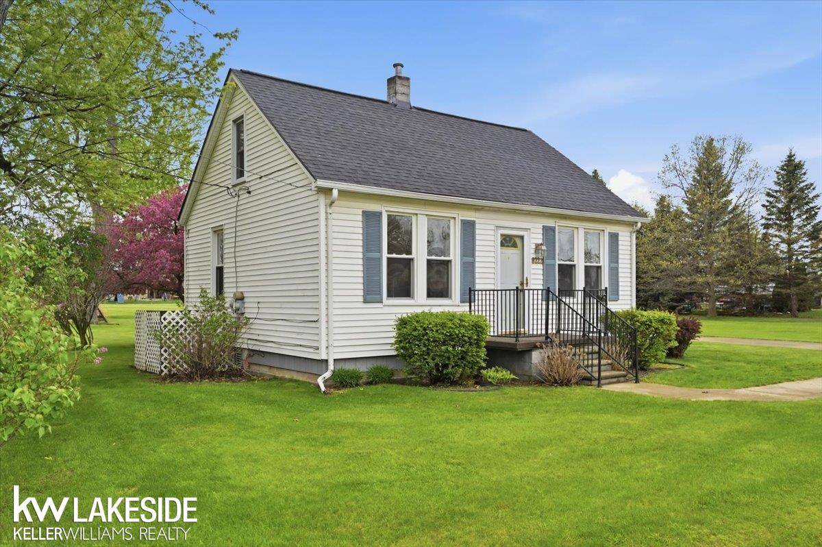 8222 Devon Drive, Shelby Twp, MI 48317 — Photo 2
