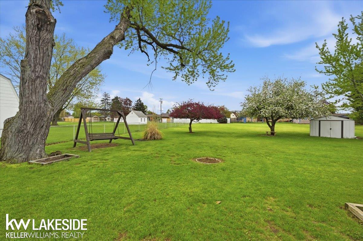8222 Devon Drive, Shelby Twp, MI 48317 — Photo 9