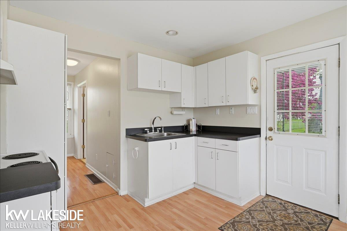 8222 Devon Drive, Shelby Twp, MI 48317 — Photo 19