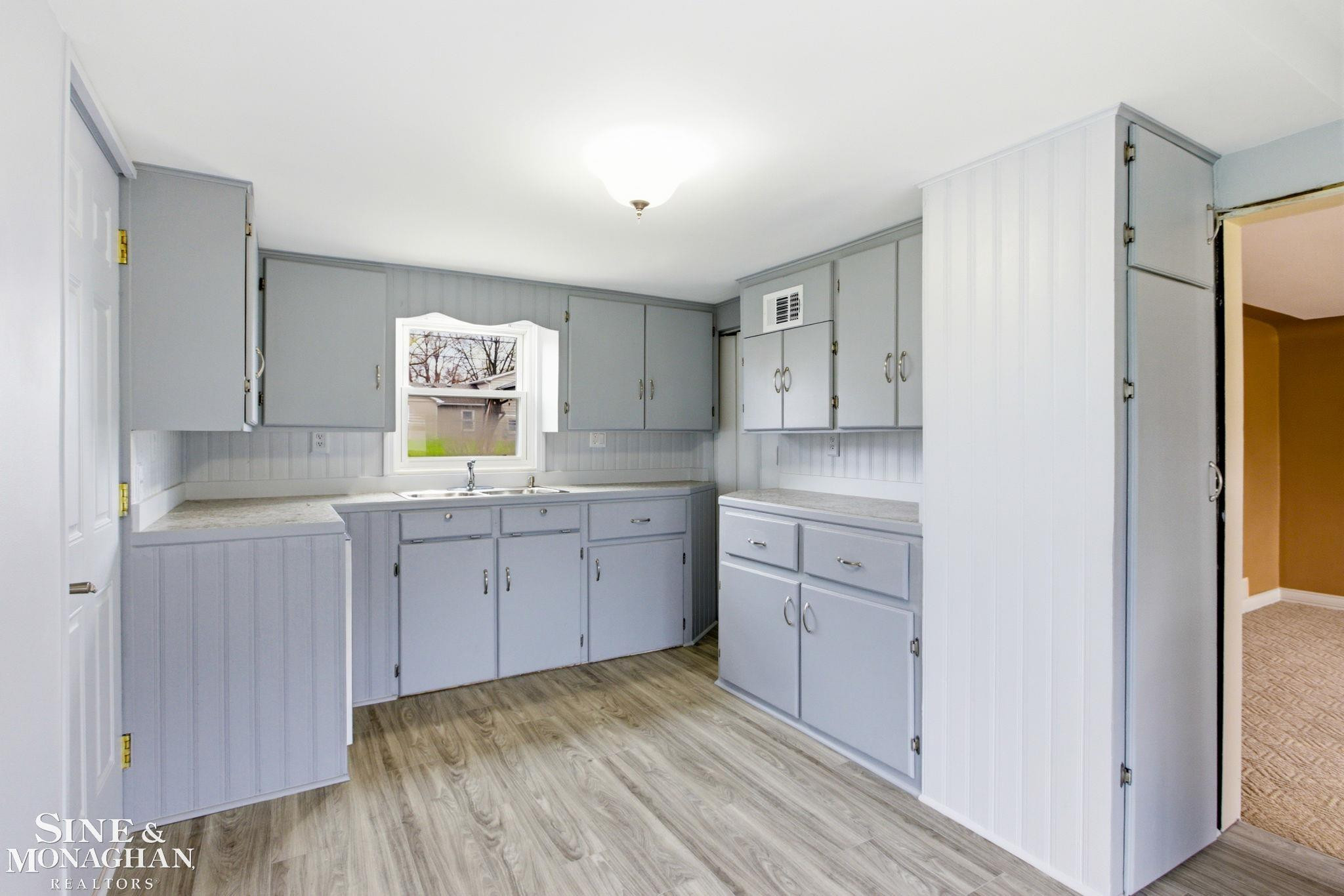 47811 Frederick Road, Shelby Twp, MI 48317 — Photo 13