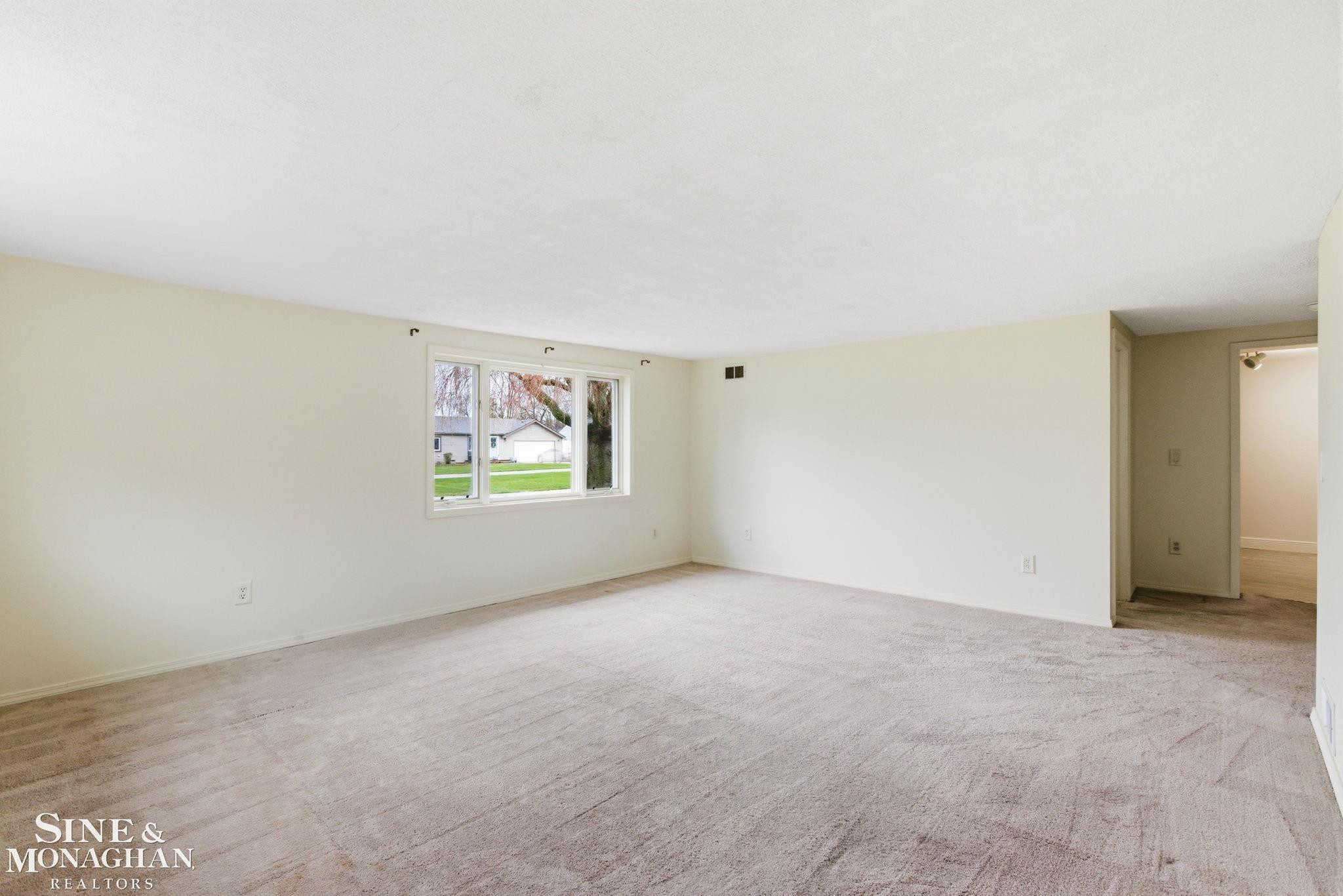 47811 Frederick Road, Shelby Twp, MI 48317 — Photo 24