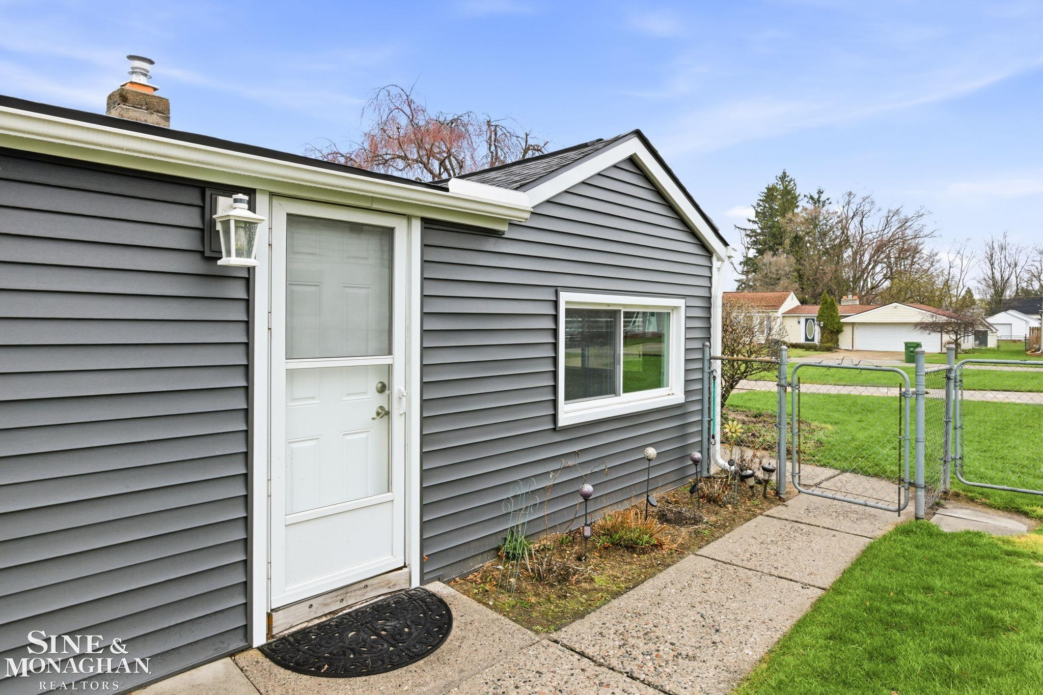47811 Frederick Road, Shelby Twp, MI 48317 — Photo 40