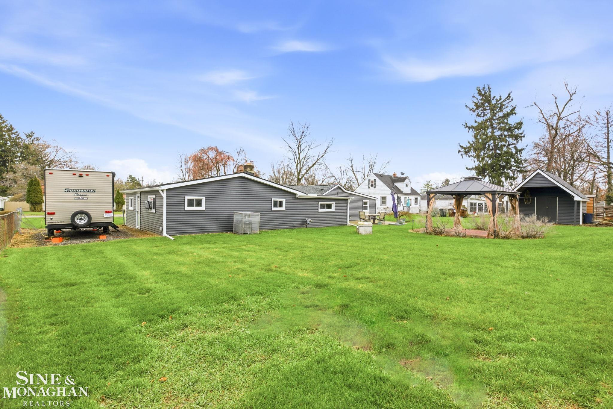 47811 Frederick Road, Shelby Twp, MI 48317 — Photo 43